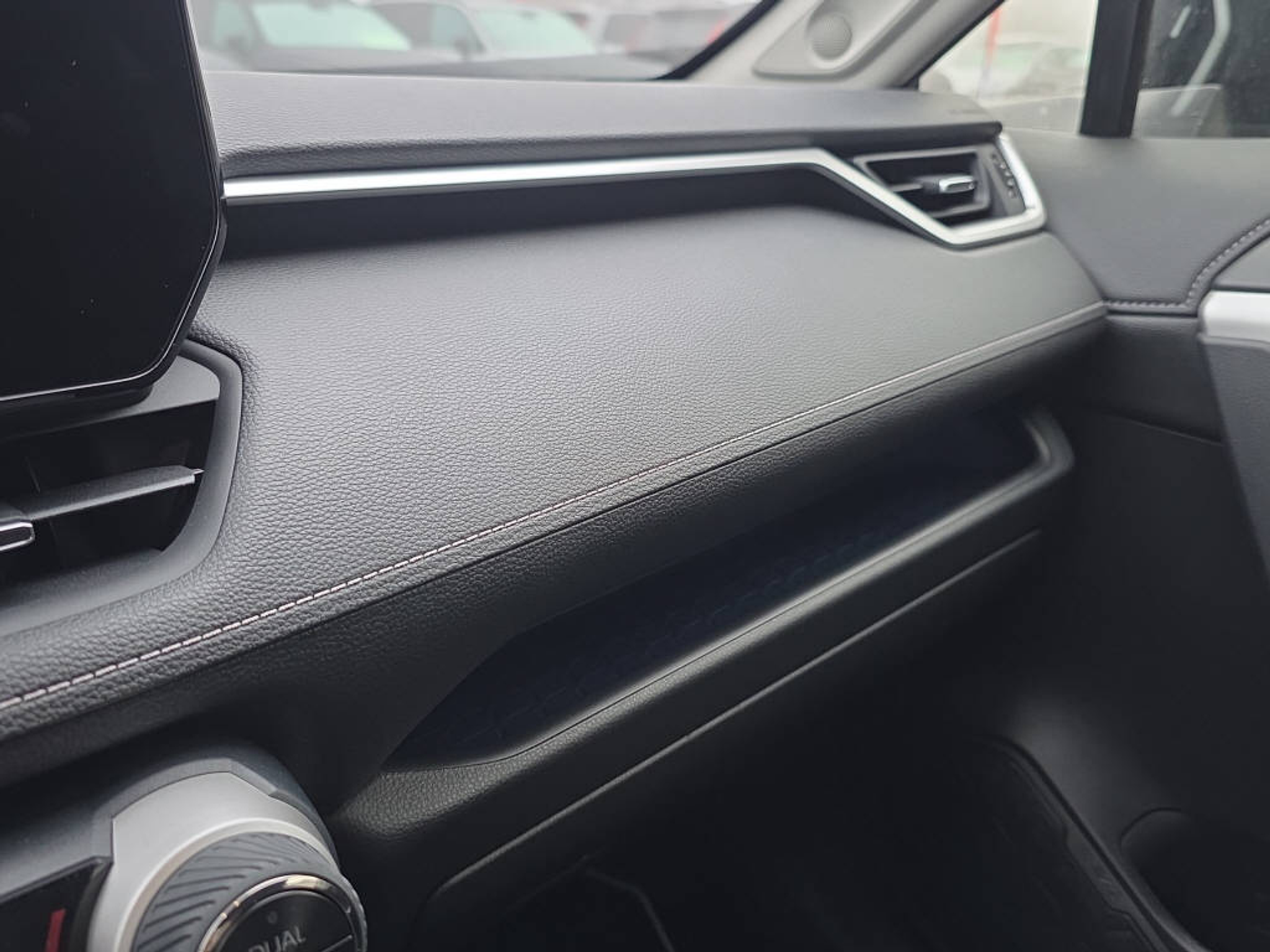 listing desktop thumbnail image 25