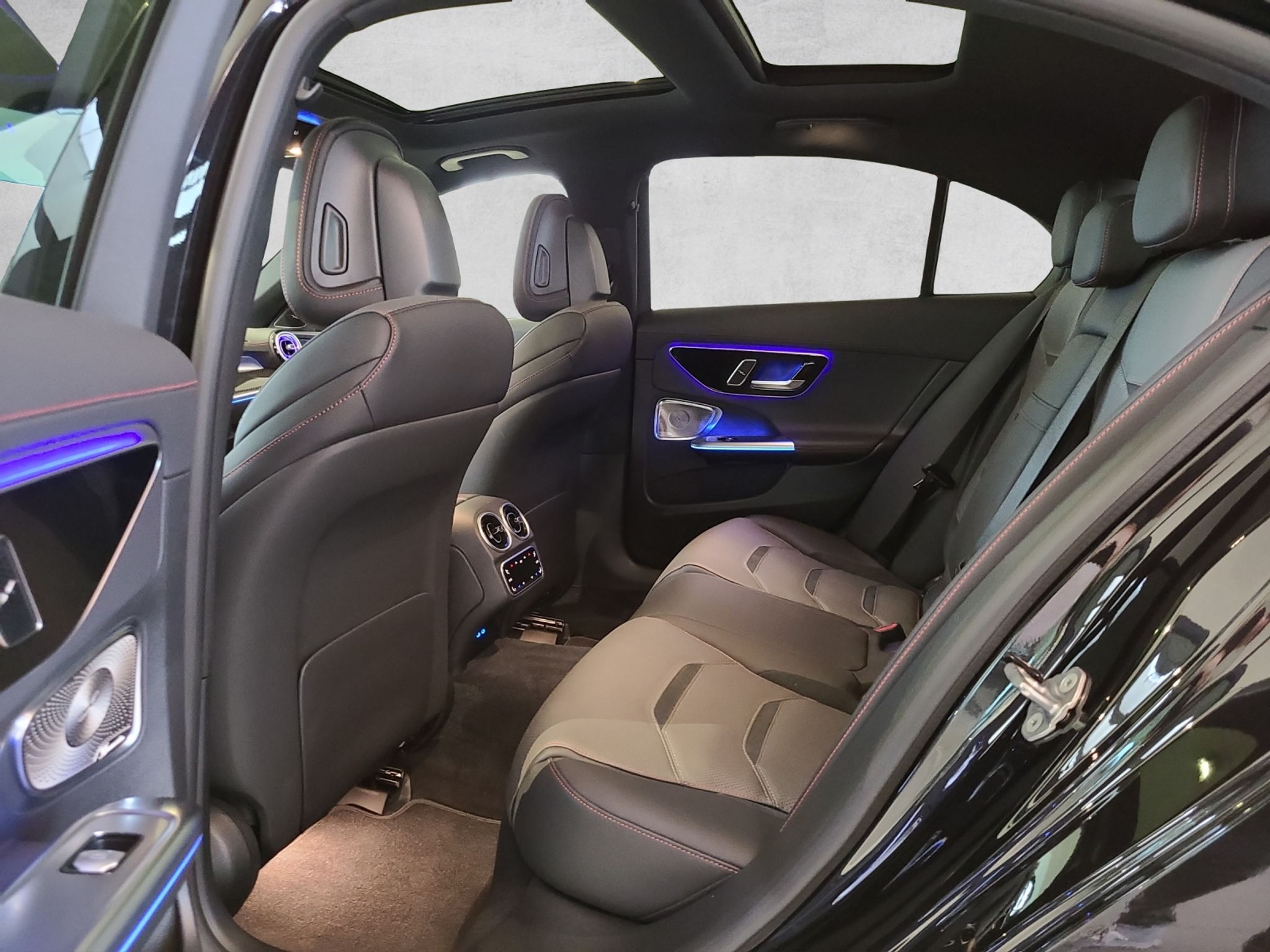 listing desktop thumbnail image 10