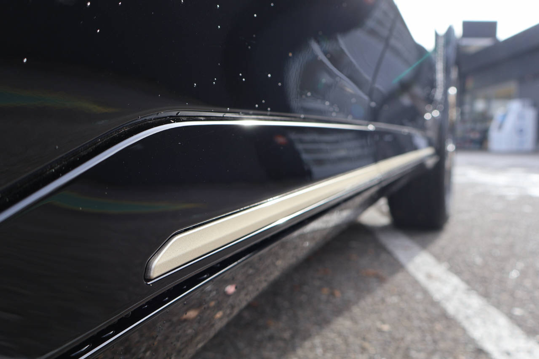 listing desktop thumbnail image 8