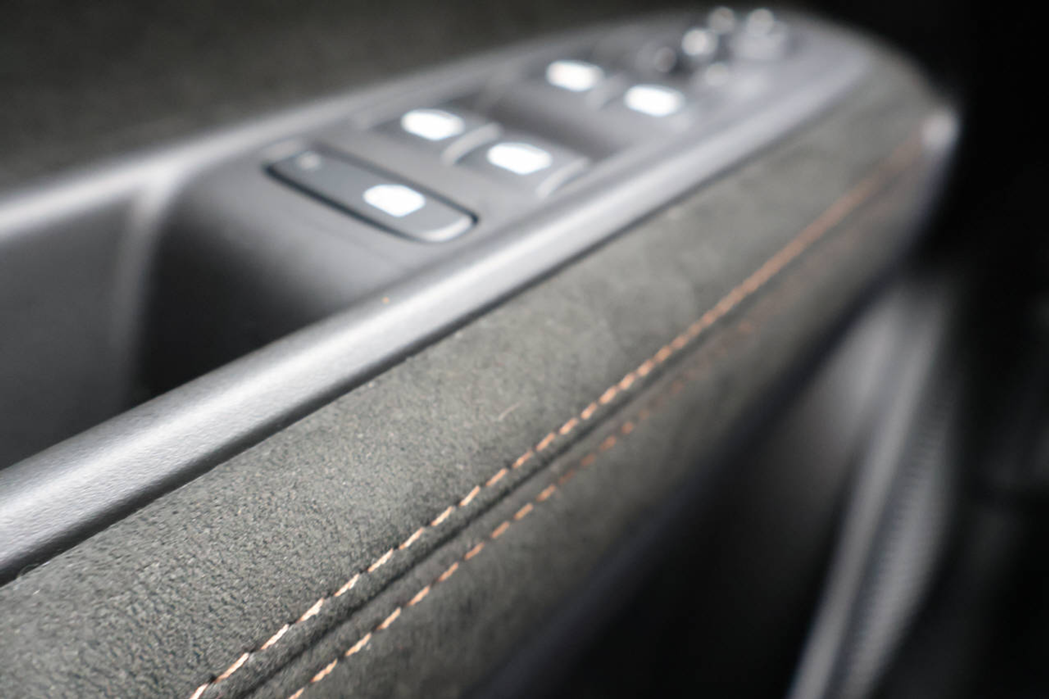 listing desktop thumbnail image 12