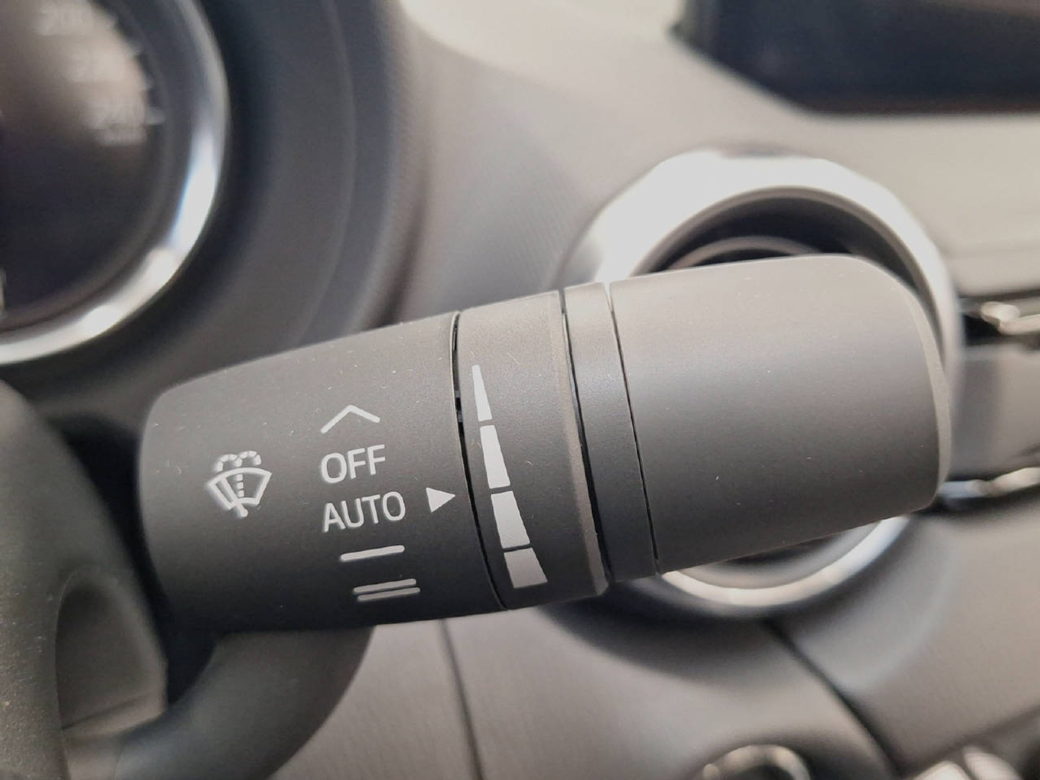 listing desktop thumbnail image 9