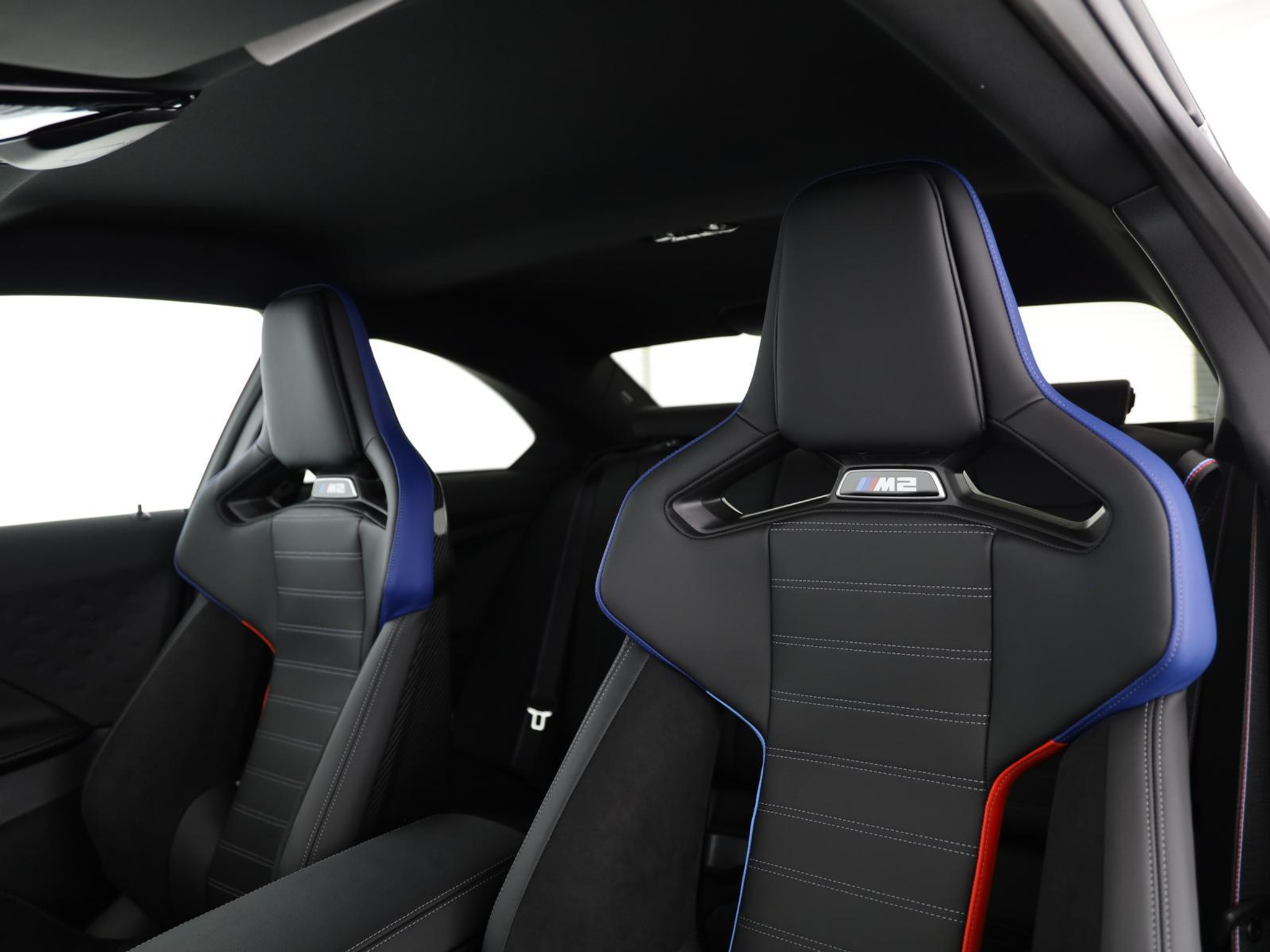 listing desktop thumbnail image 8