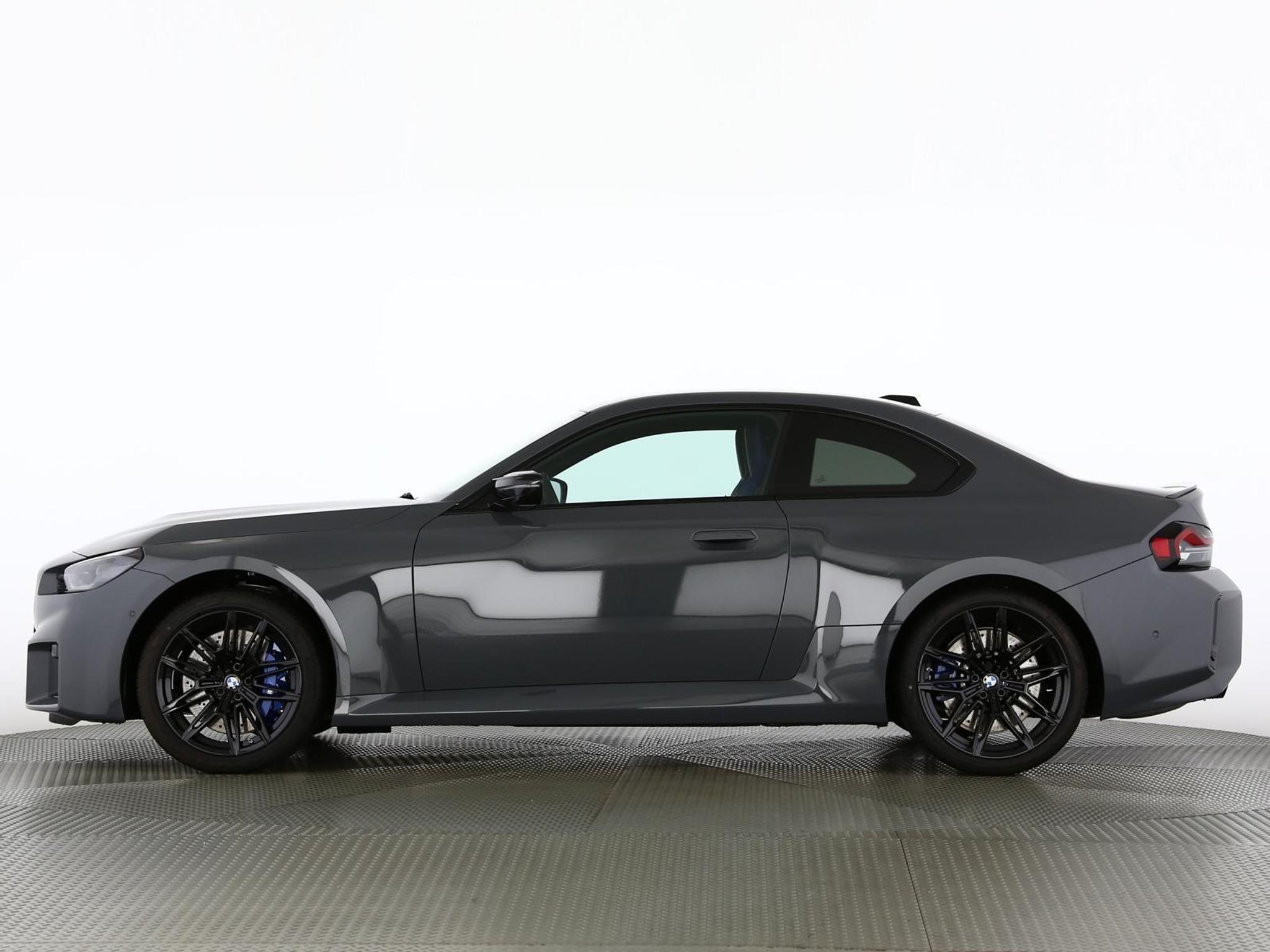 listing desktop thumbnail image 2