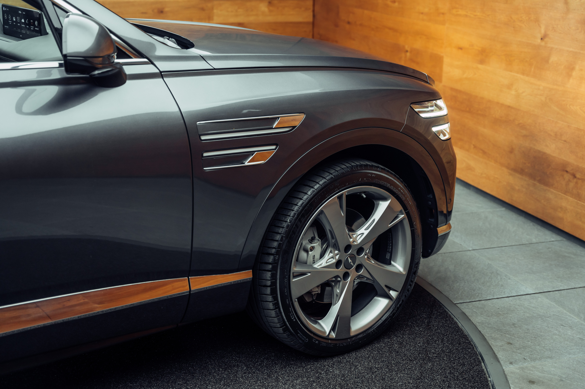 listing desktop thumbnail image 19