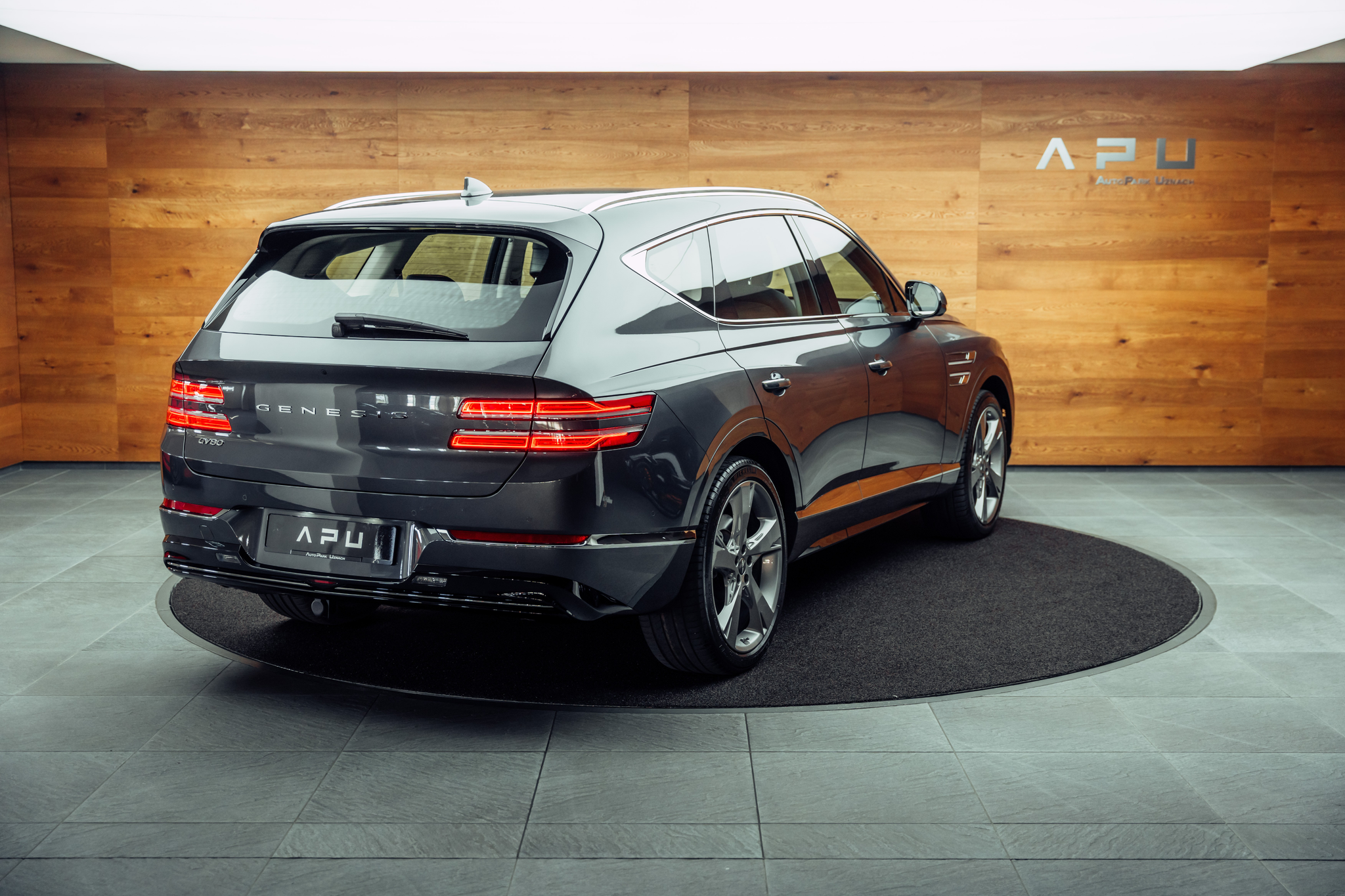 listing desktop thumbnail image 1