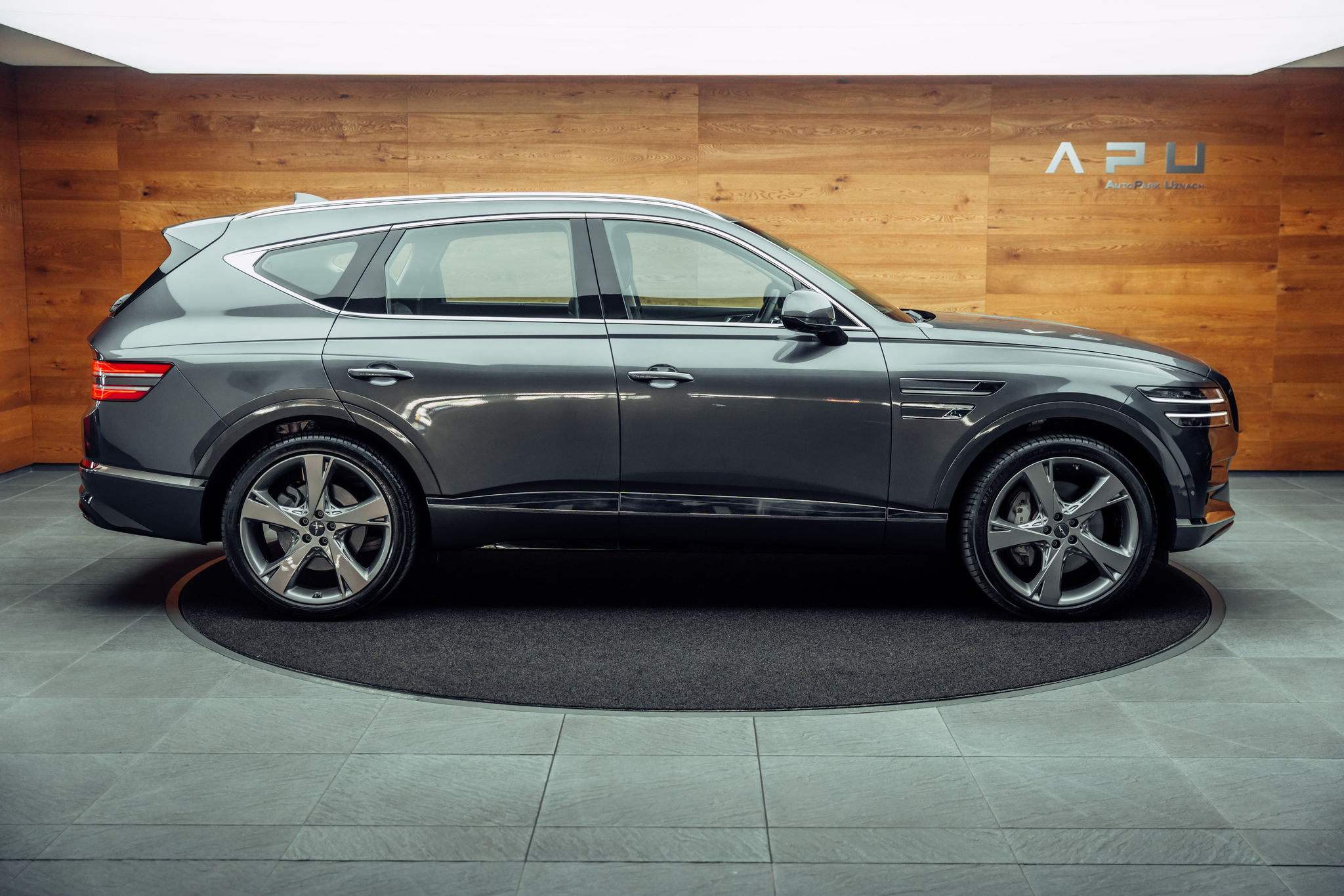 listing desktop thumbnail image 9