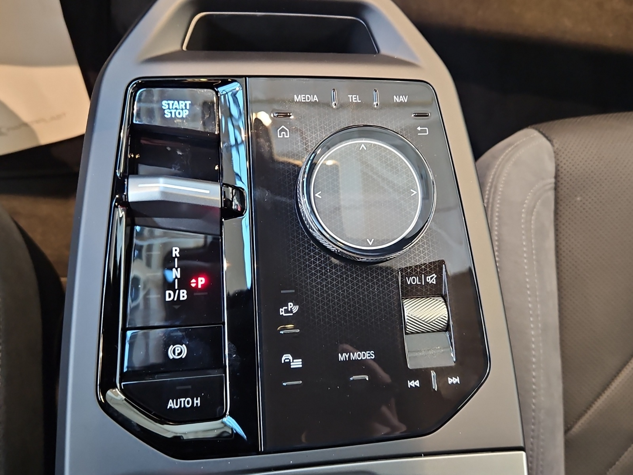 listing desktop thumbnail image 18