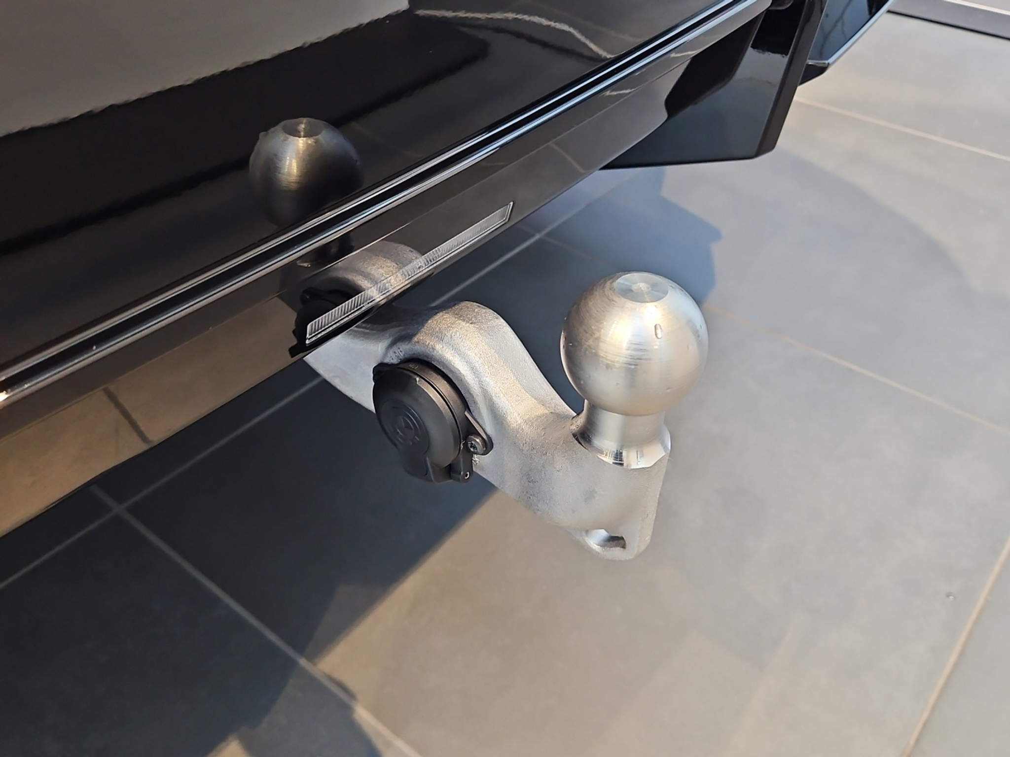 listing desktop thumbnail image 16