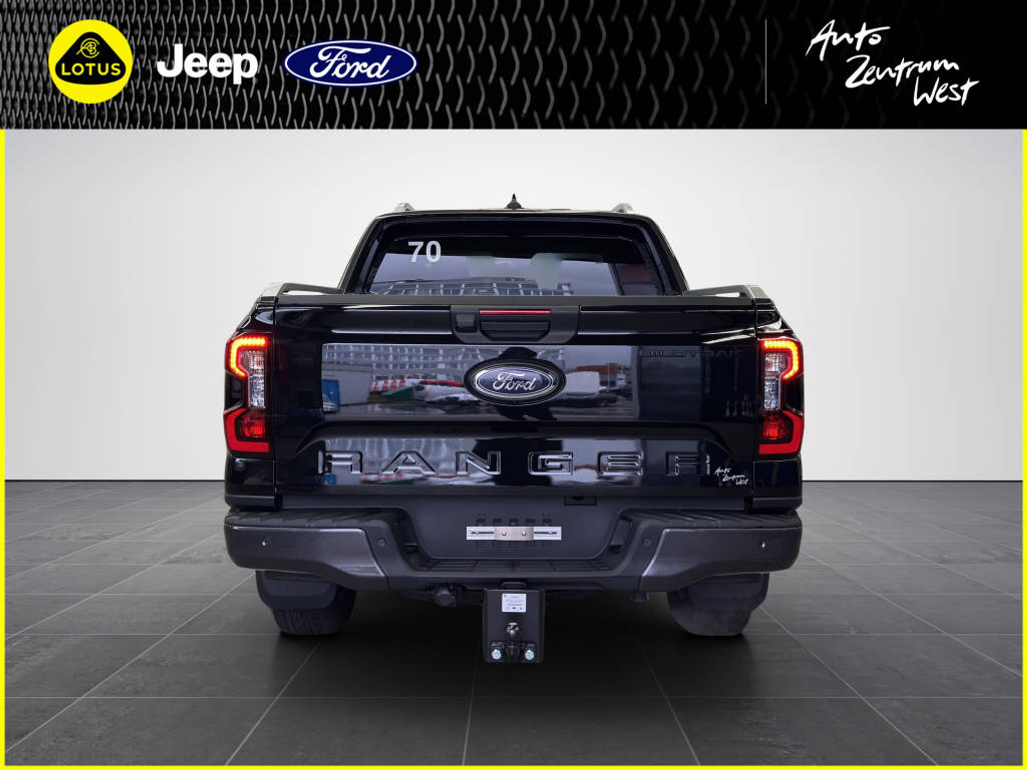 listing desktop thumbnail image 3