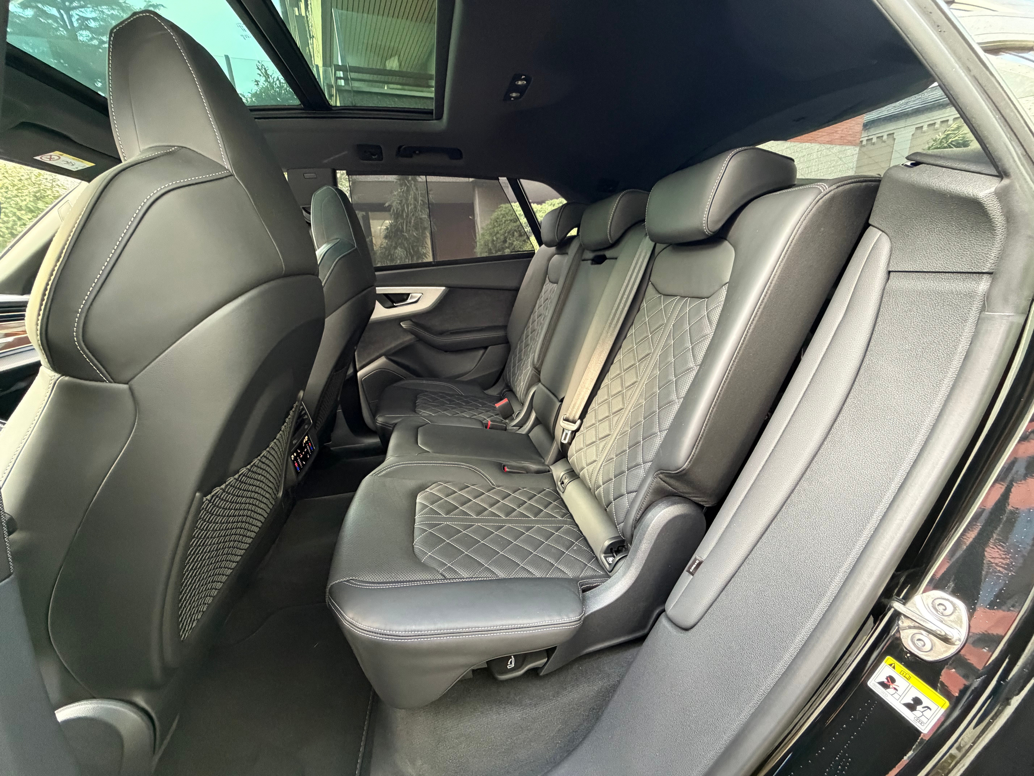 listing desktop thumbnail image 15