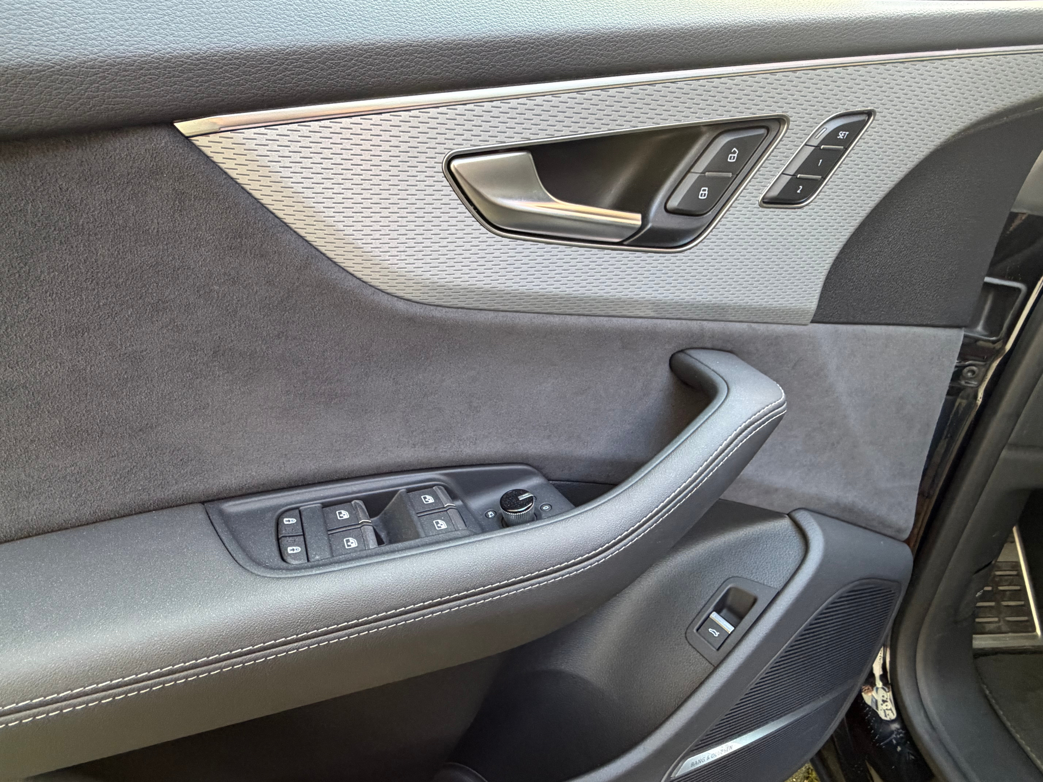 listing desktop thumbnail image 14