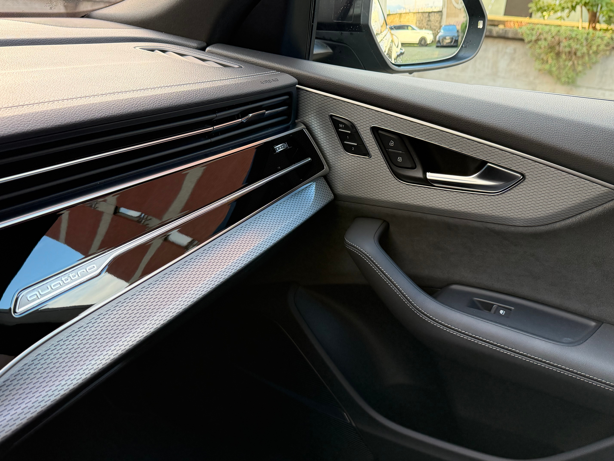 listing desktop thumbnail image 11