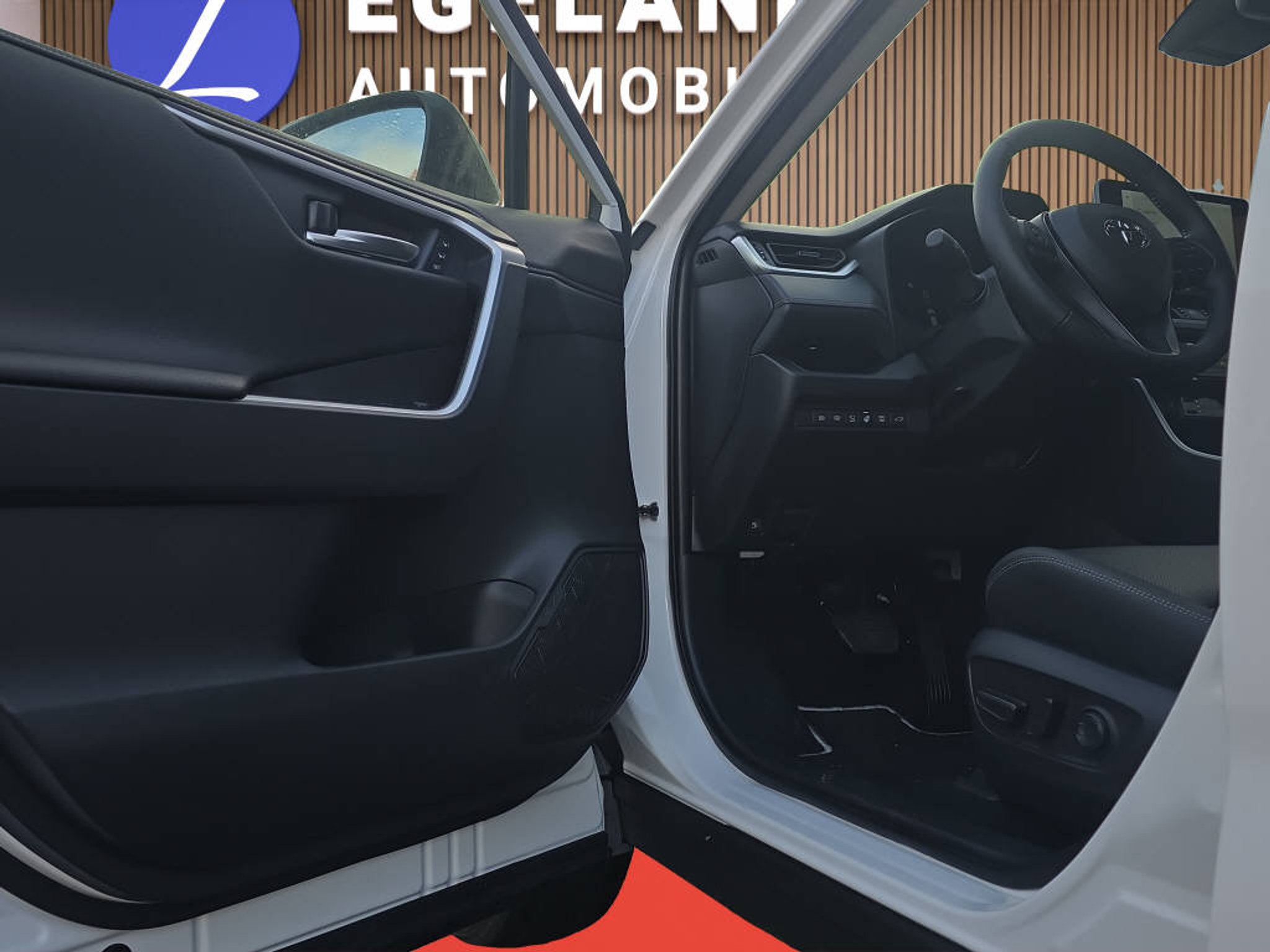 listing desktop thumbnail image 21