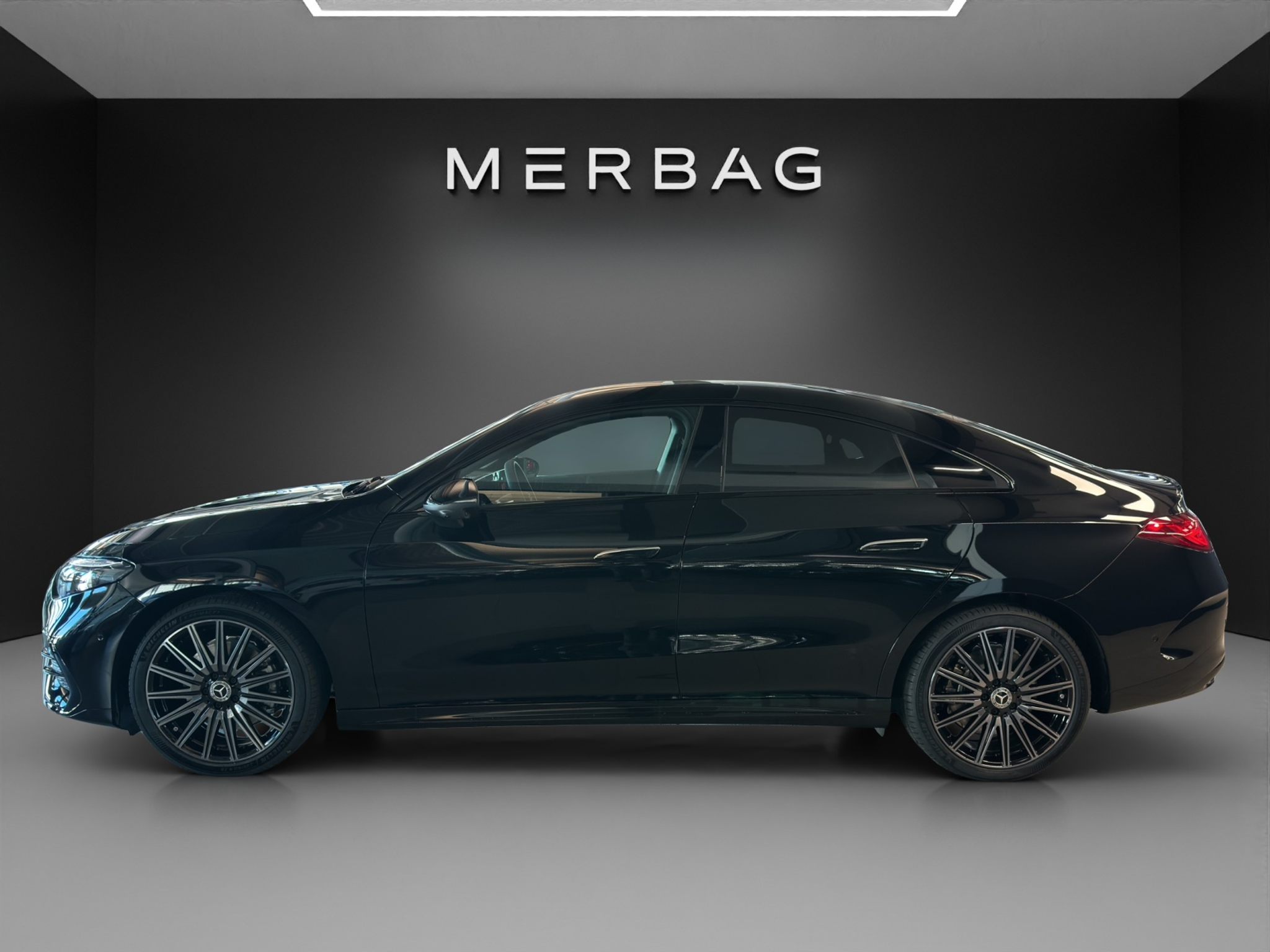 listing desktop thumbnail image 1