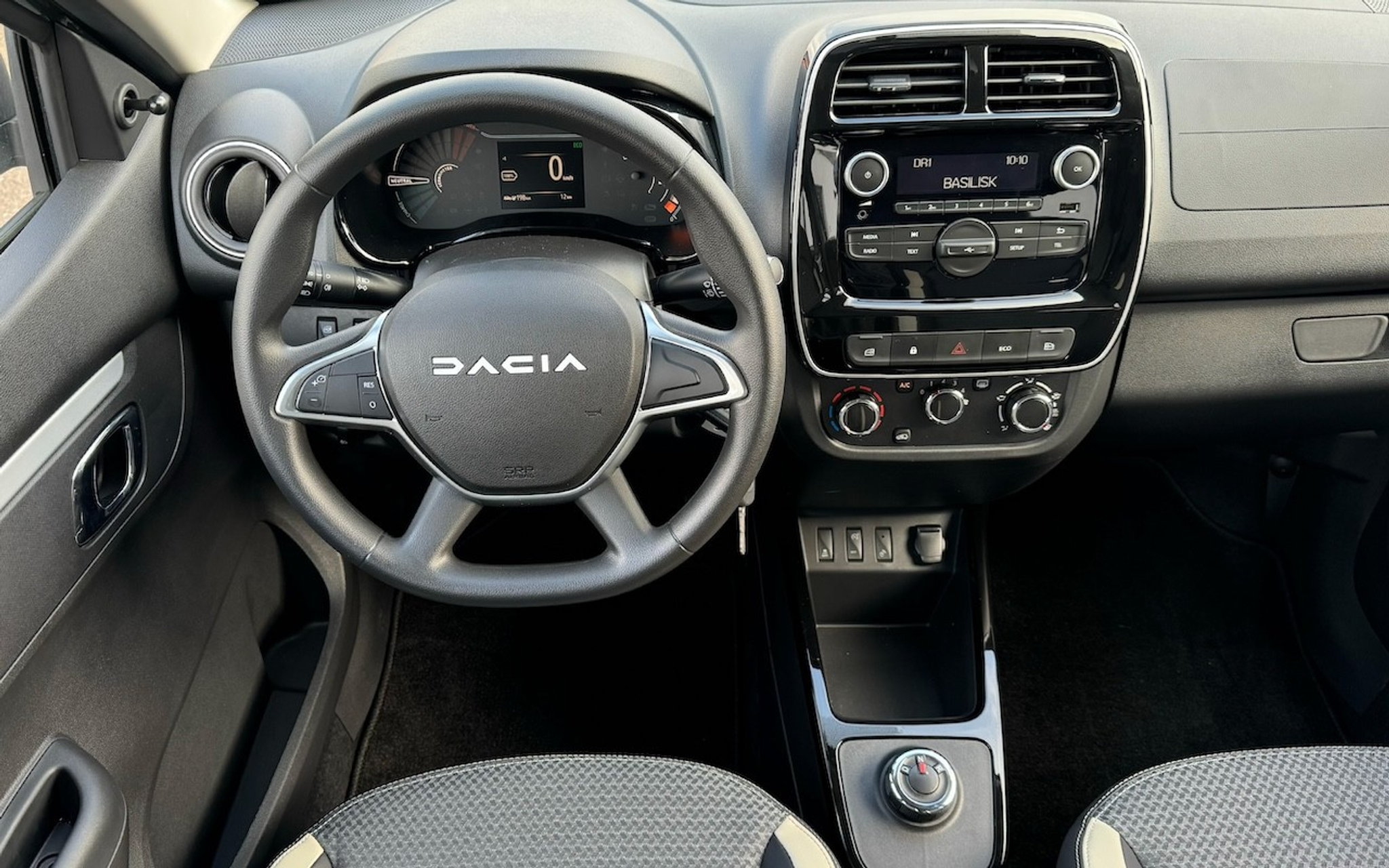 listing desktop thumbnail image 10