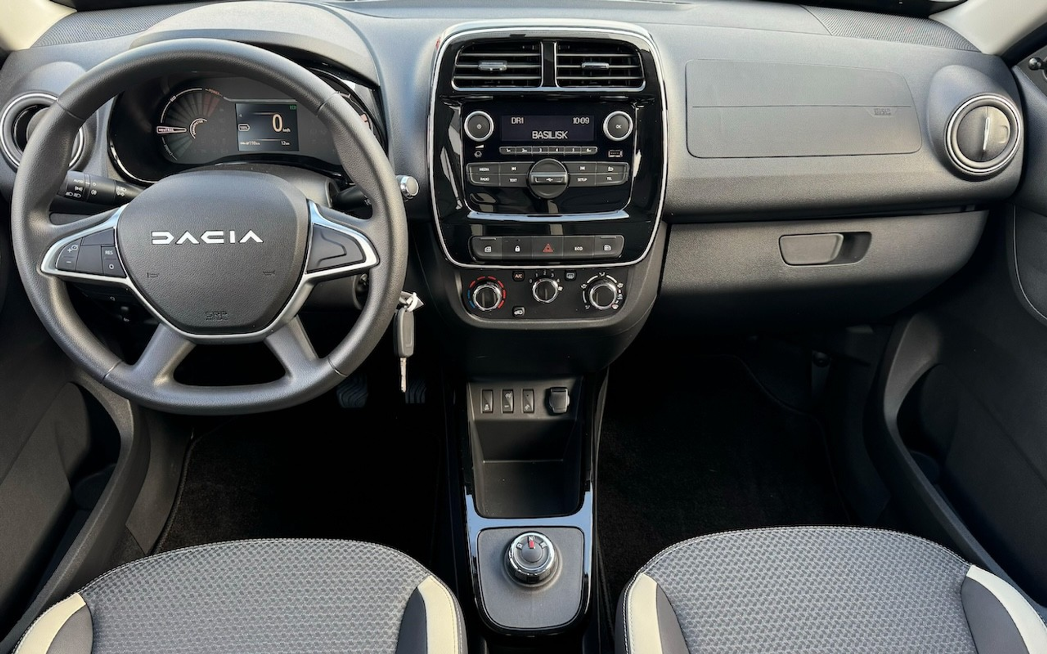 listing desktop thumbnail image 9