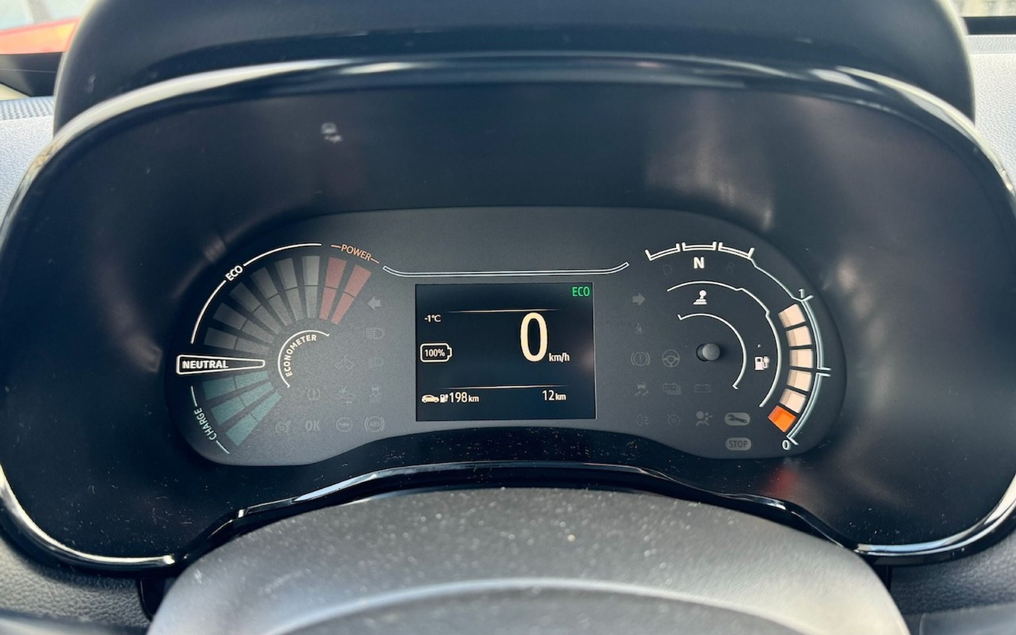 listing desktop thumbnail image 15