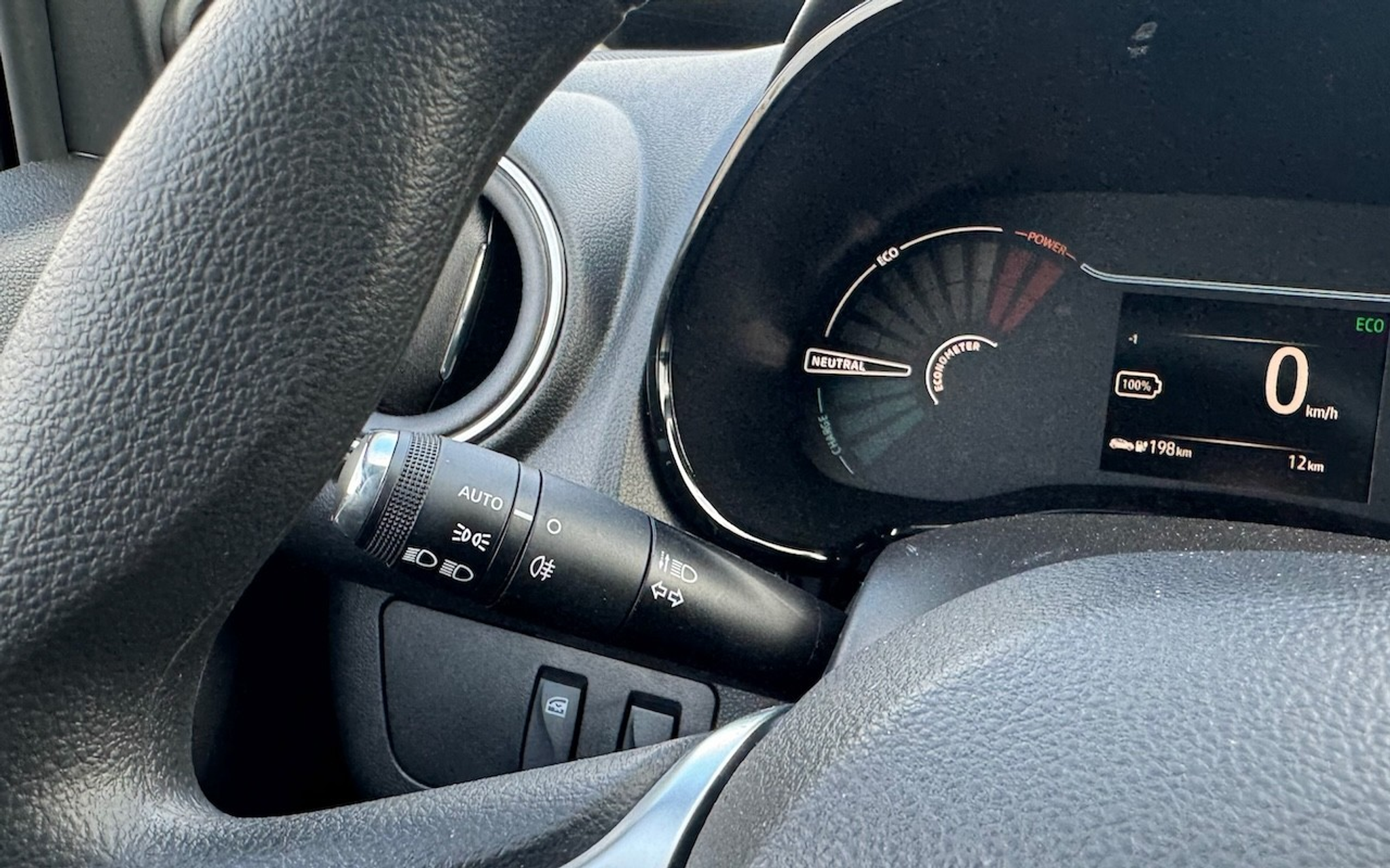 listing desktop thumbnail image 13