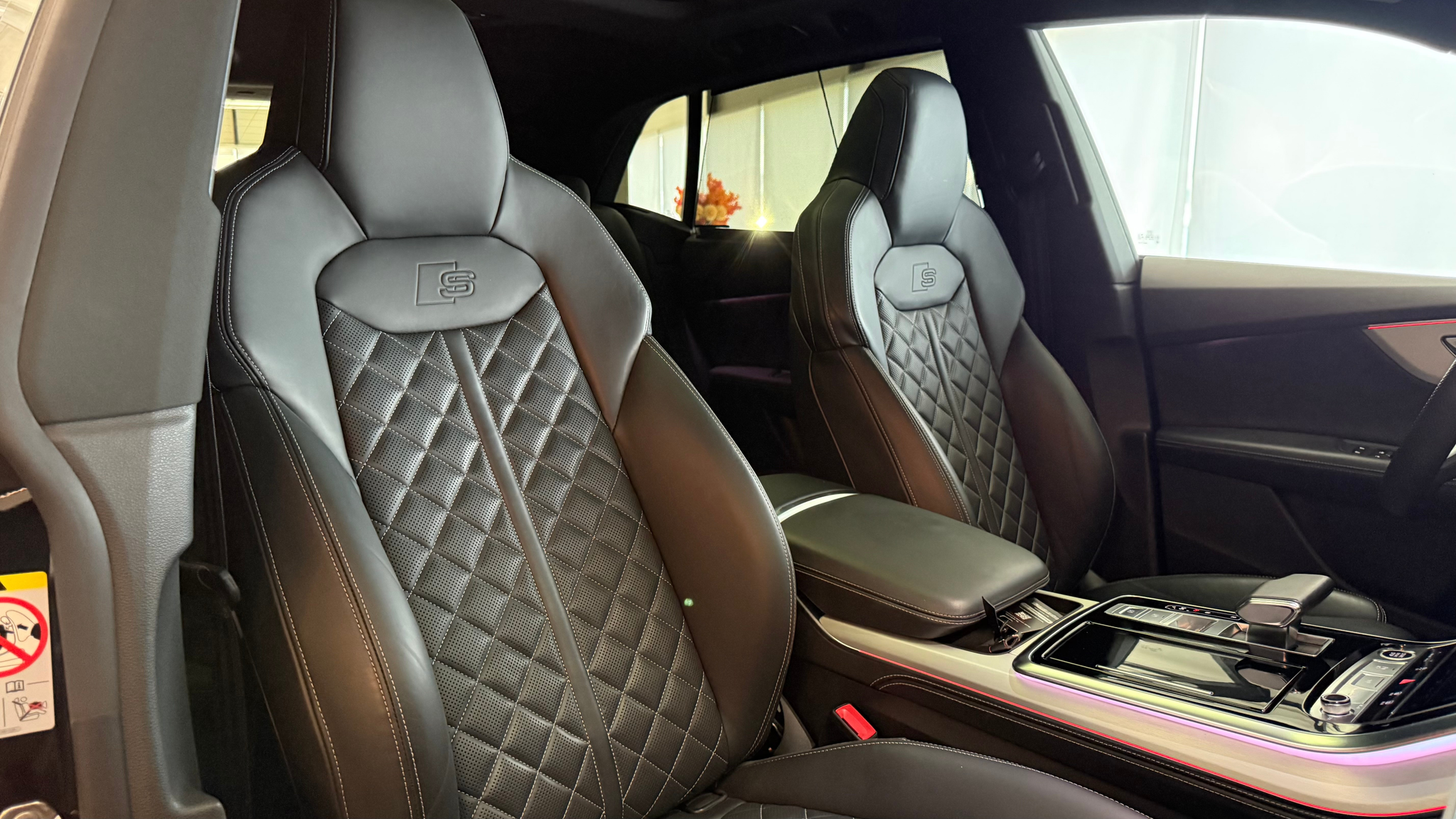 listing desktop thumbnail image 1