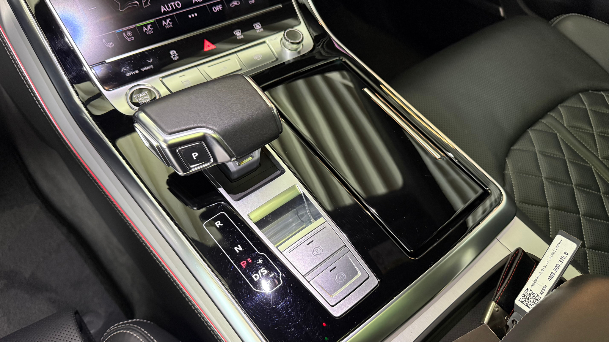 listing desktop thumbnail image 11