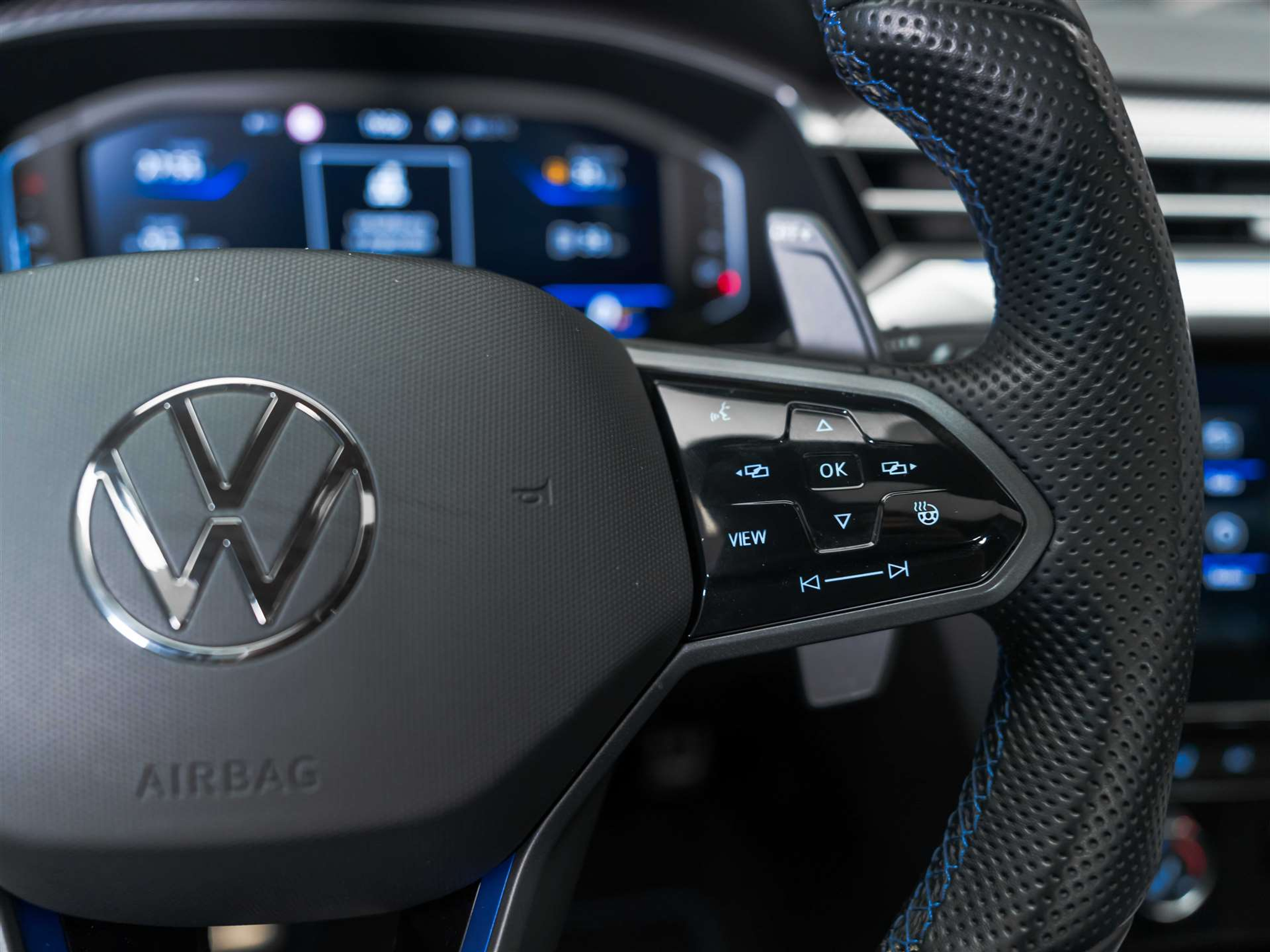 listing desktop thumbnail image 34