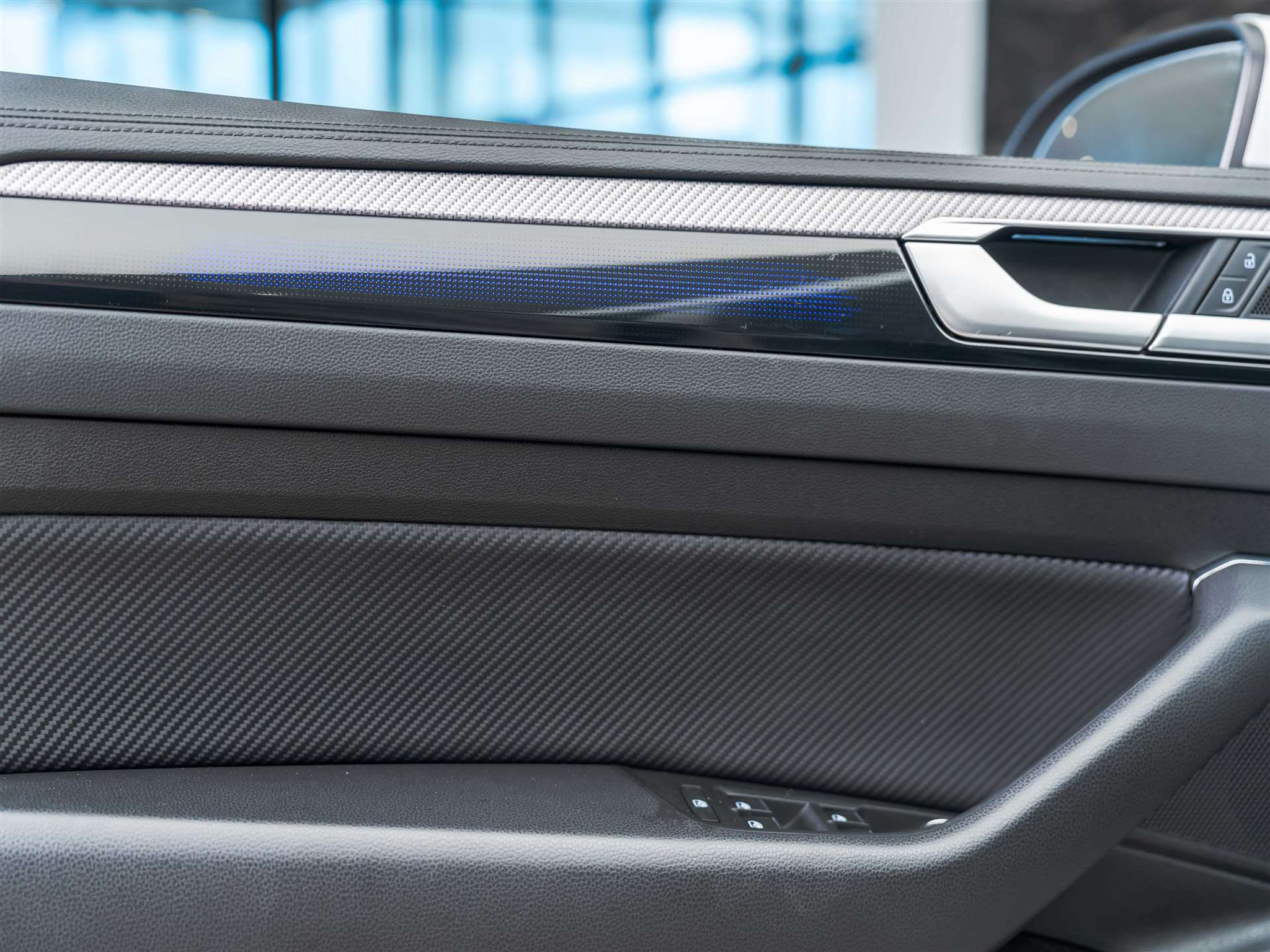 listing desktop thumbnail image 25