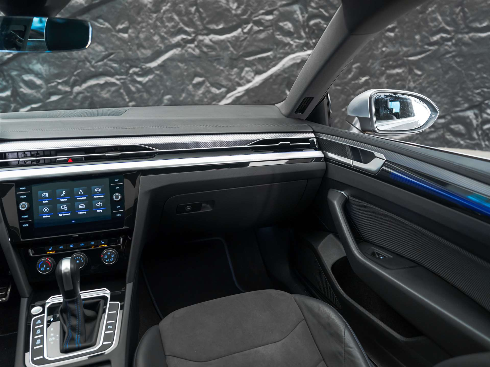 listing desktop thumbnail image 30