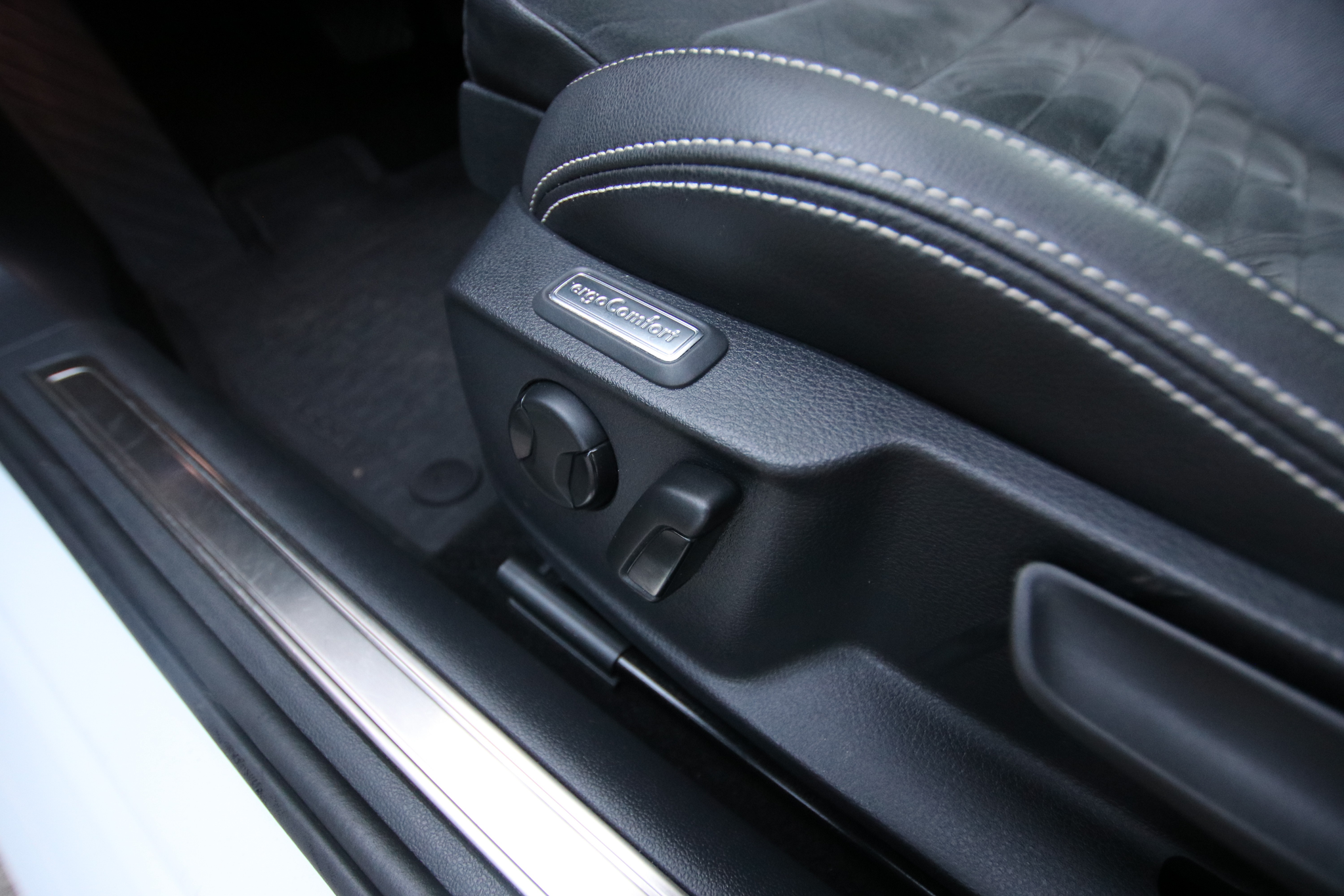 listing desktop thumbnail image 27