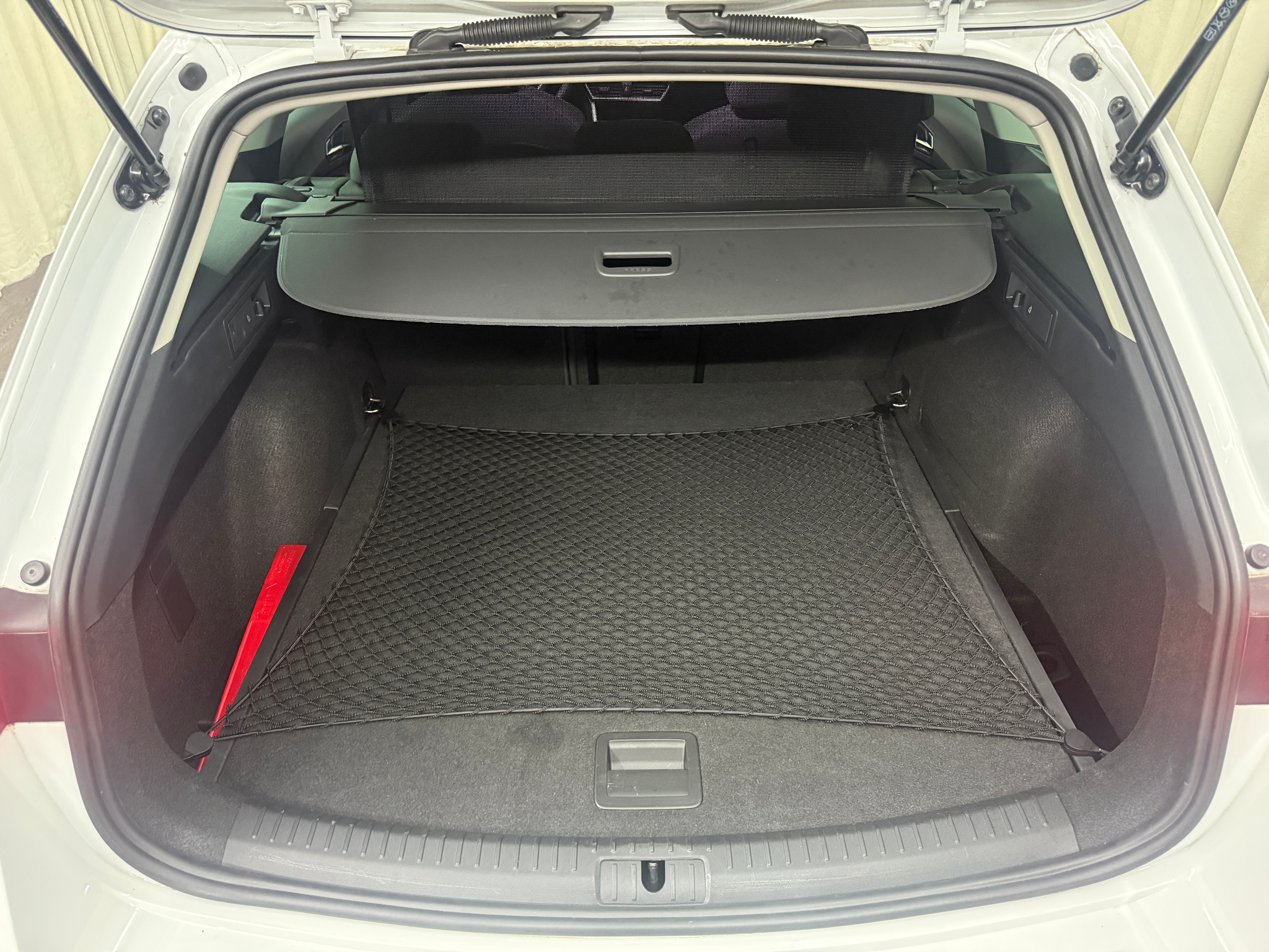 listing desktop thumbnail image 15