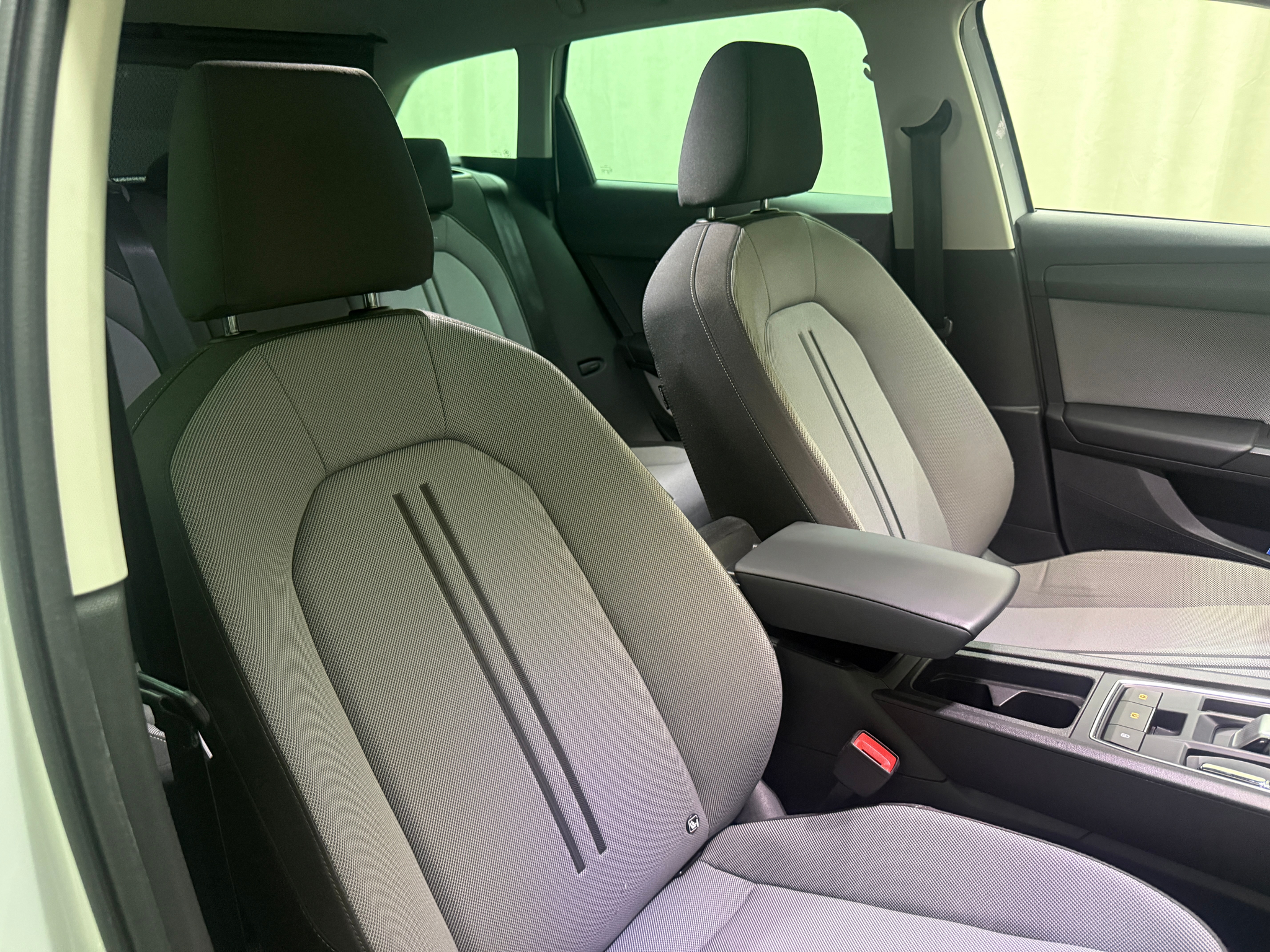 listing desktop thumbnail image 11