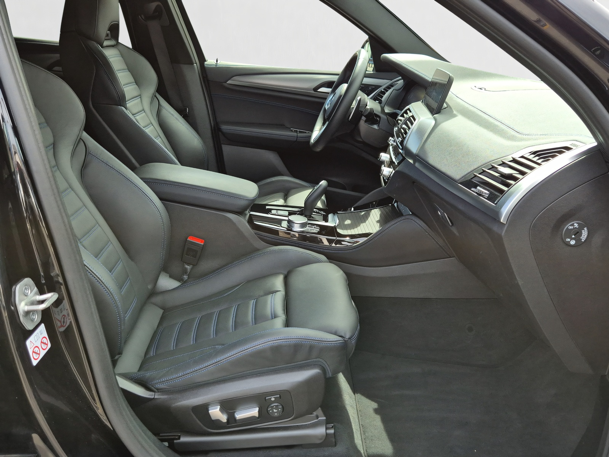 listing desktop thumbnail image 9