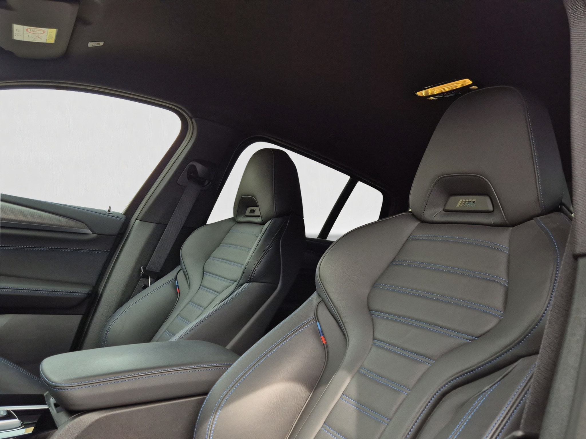 listing desktop thumbnail image 12