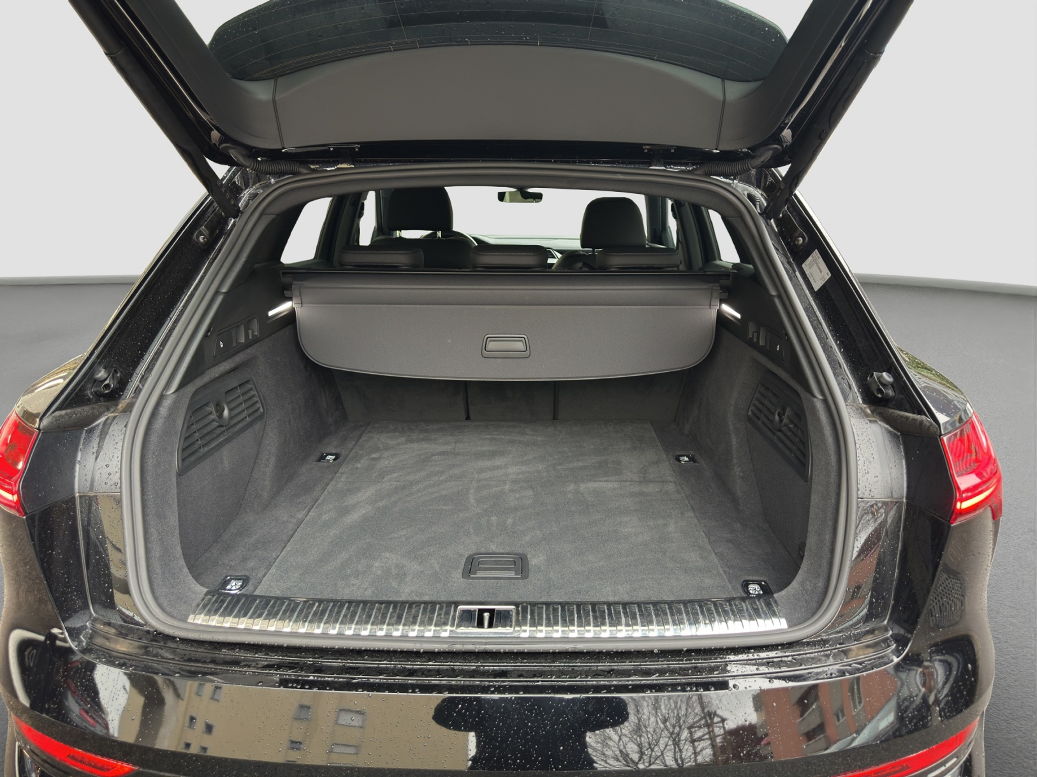 listing desktop thumbnail image 9