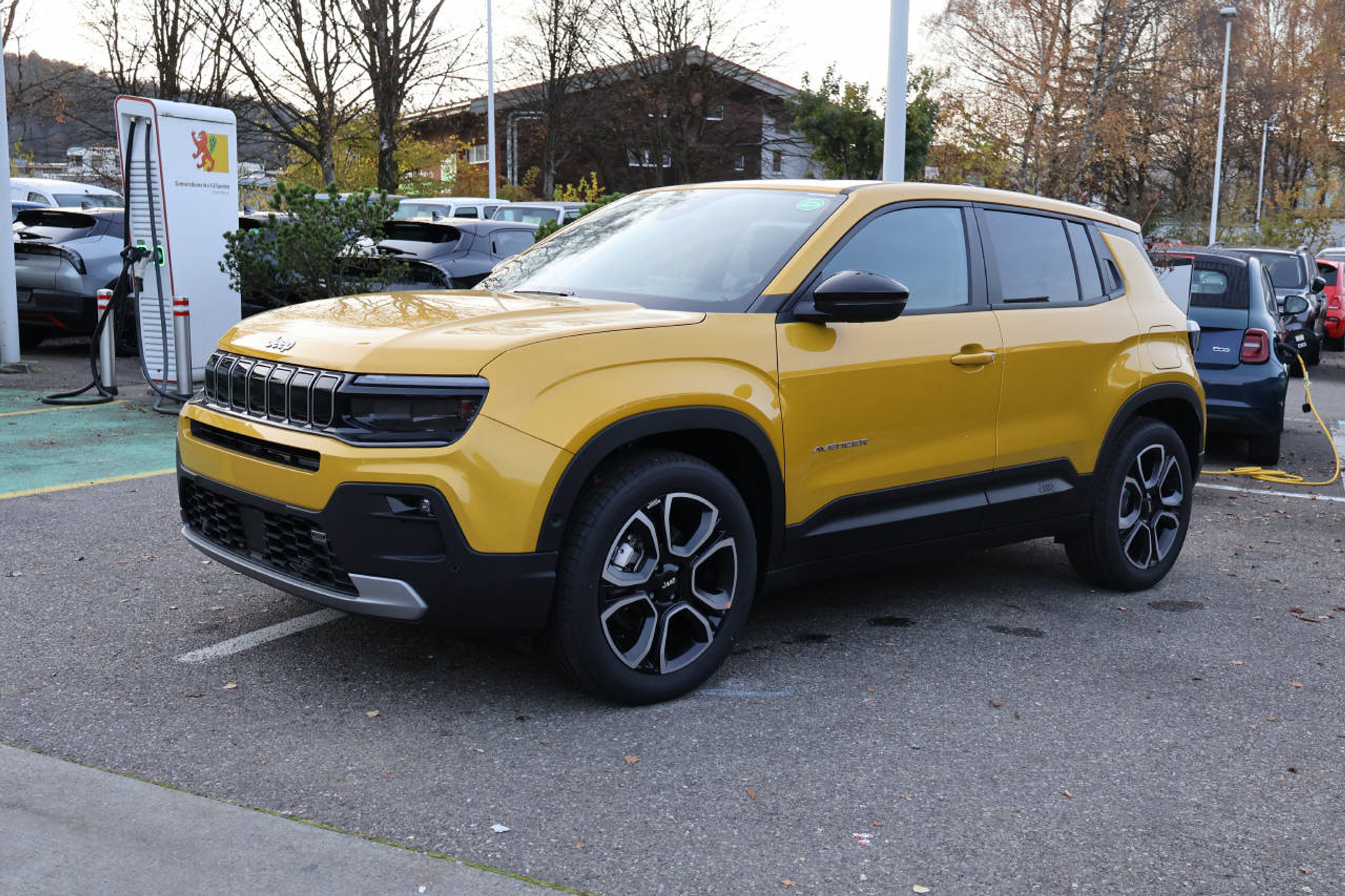 listing desktop thumbnail image 6