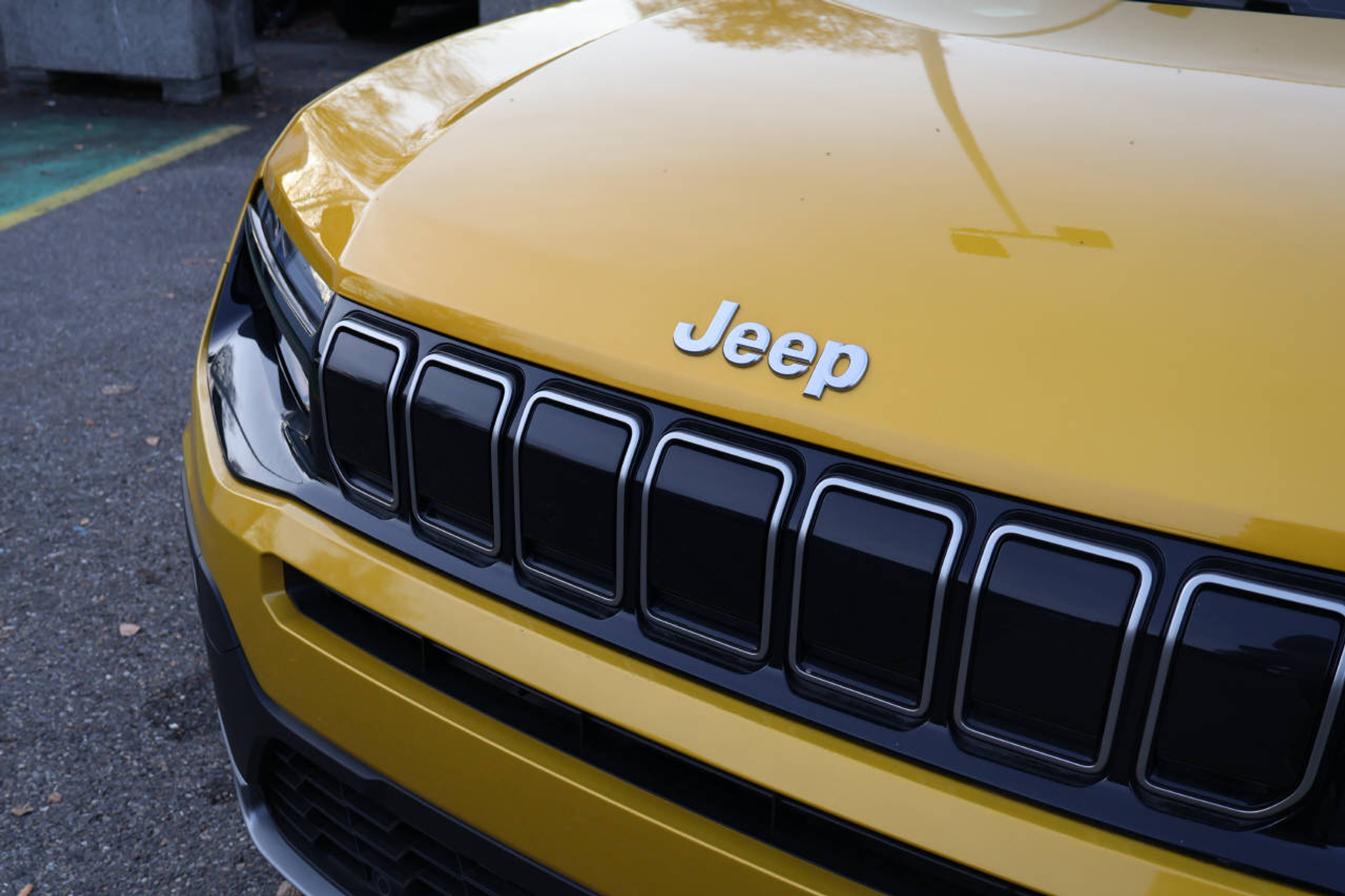 listing desktop thumbnail image 8