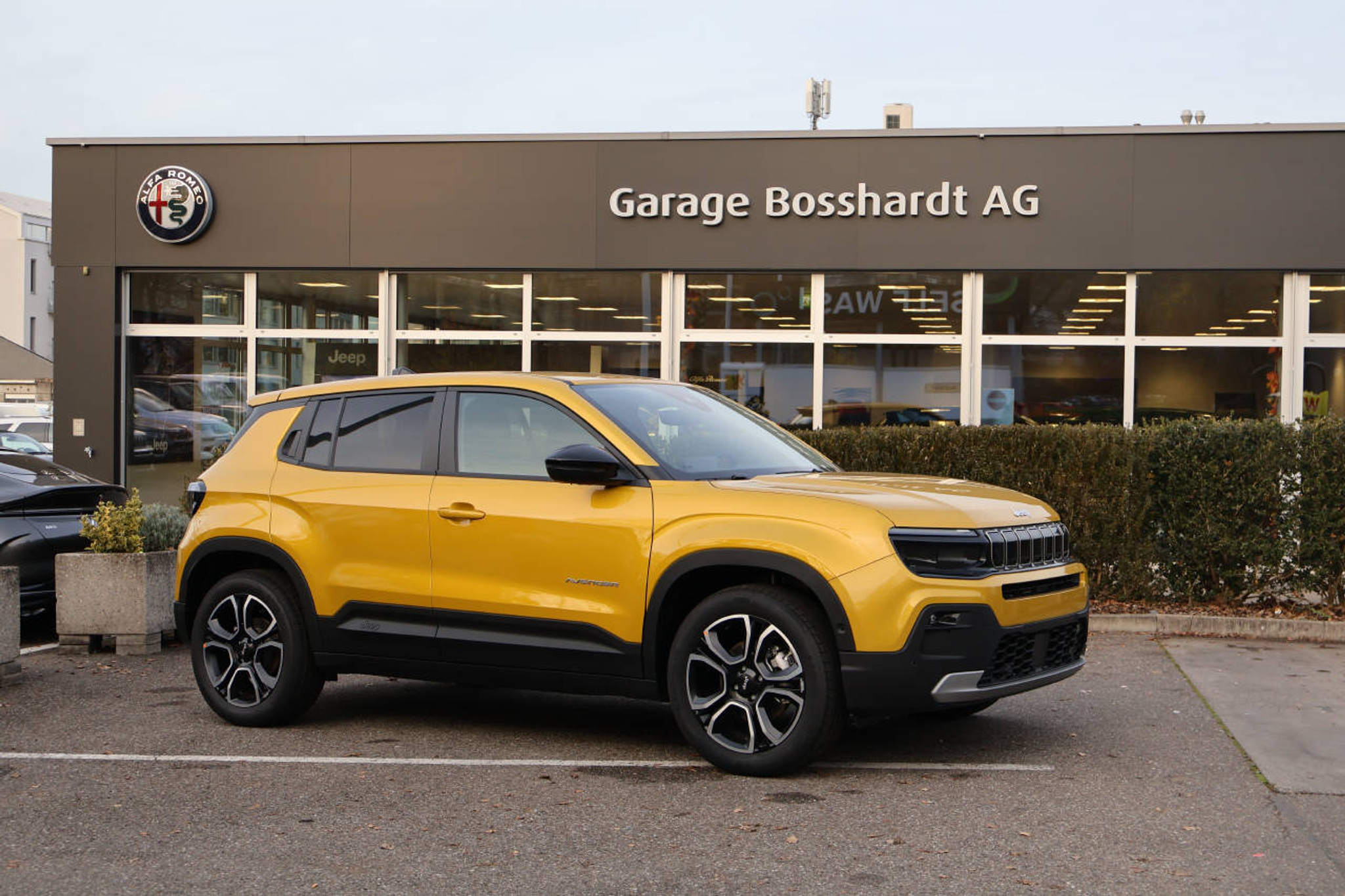 listing desktop thumbnail image 0