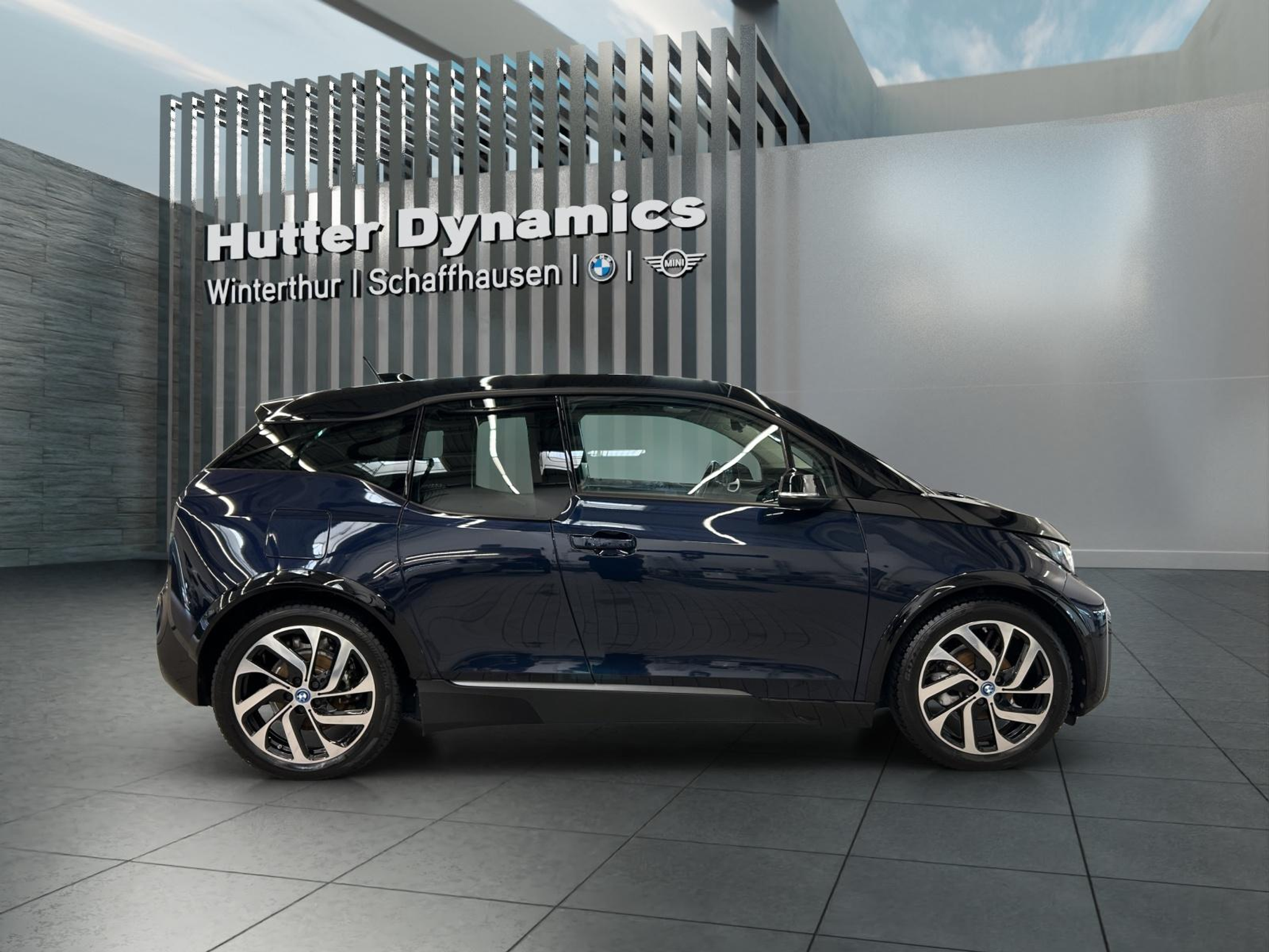 listing desktop thumbnail image 4