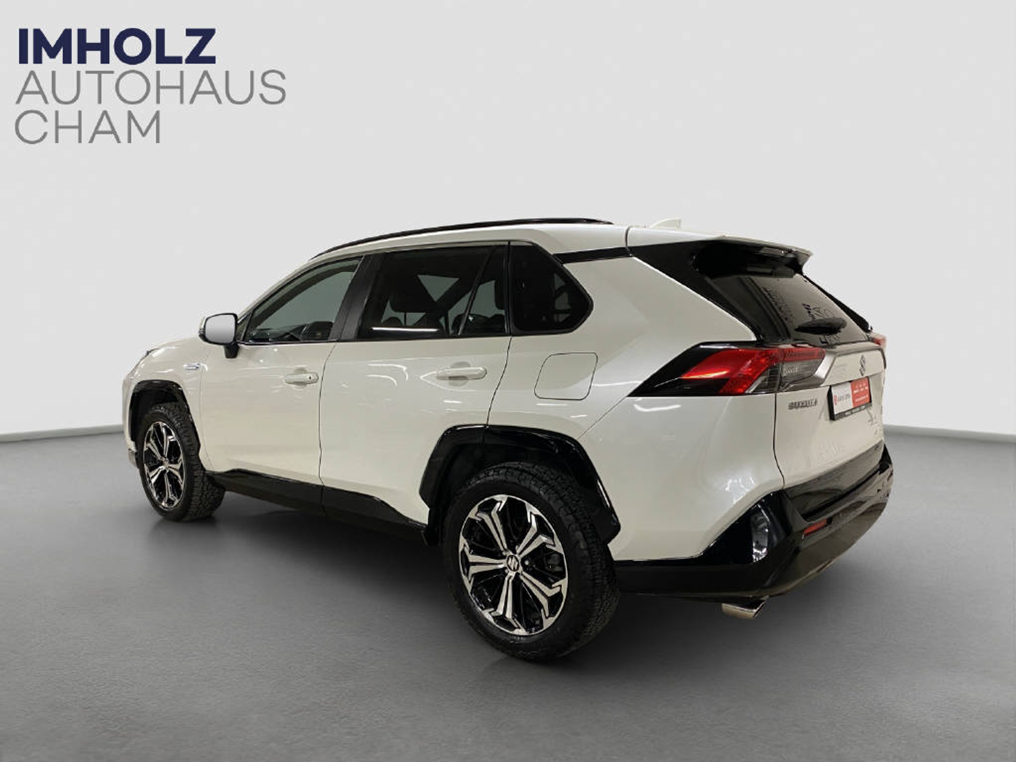 listing desktop thumbnail image 2