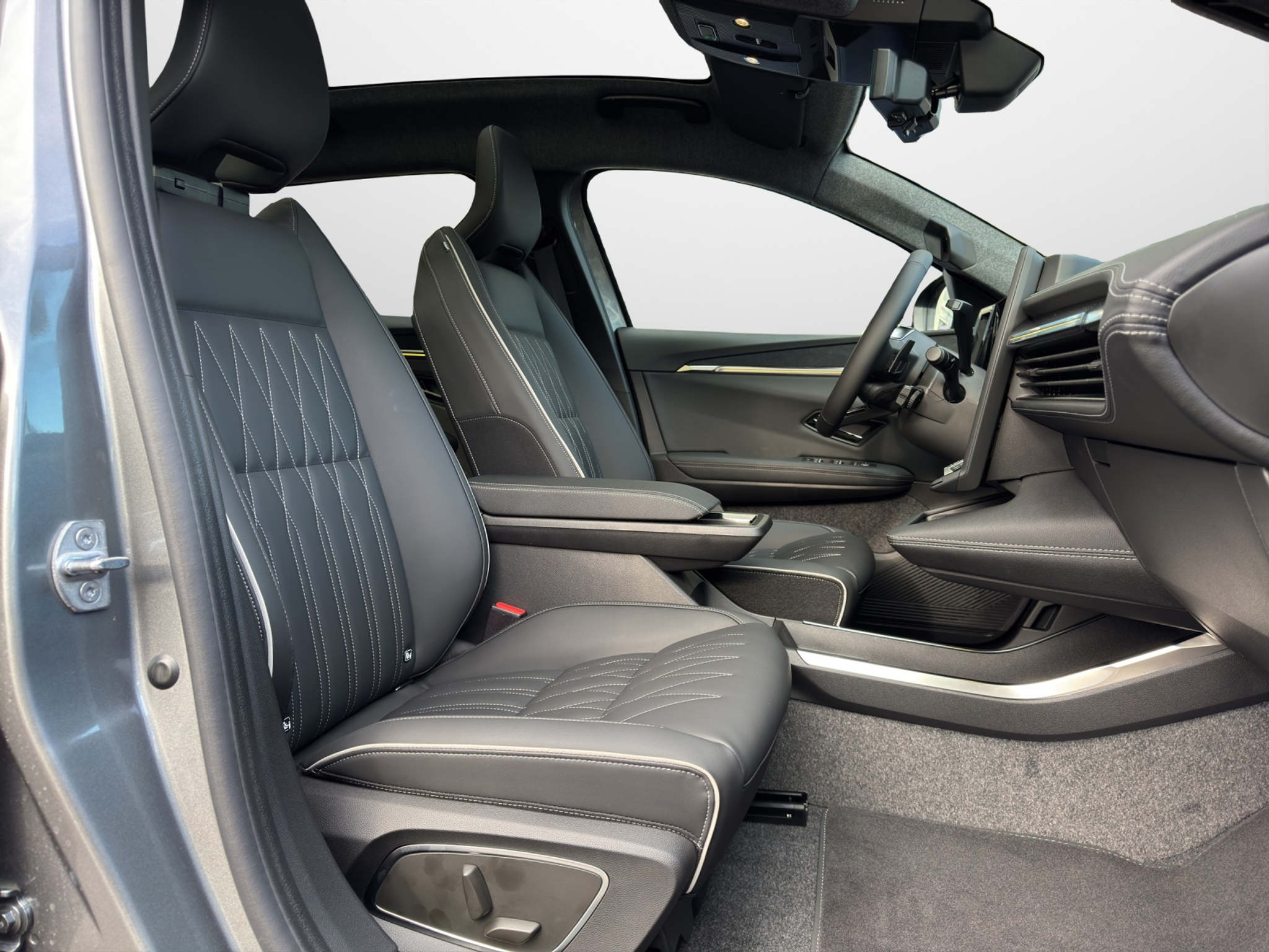 listing desktop thumbnail image 6