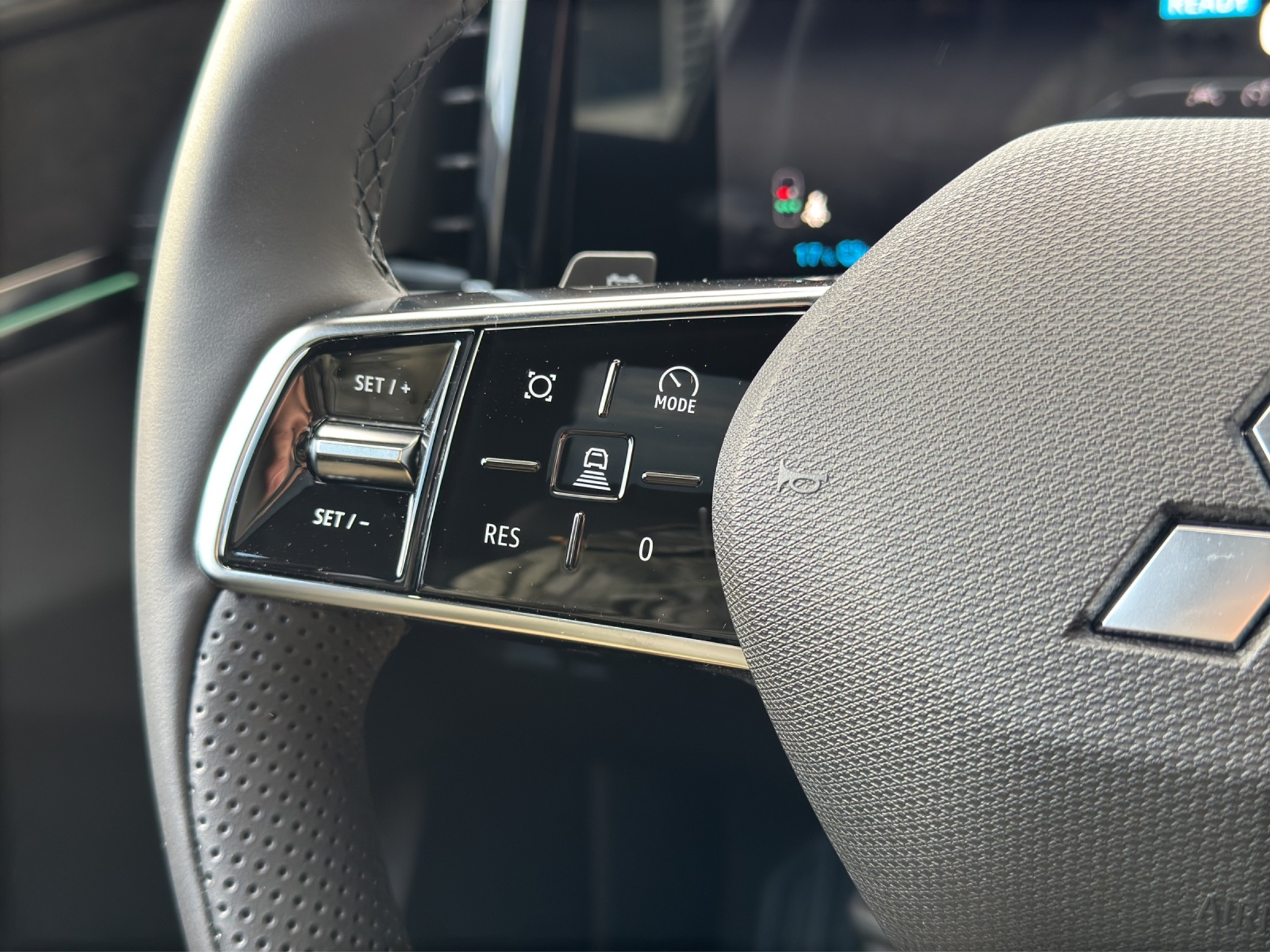 listing desktop thumbnail image 8