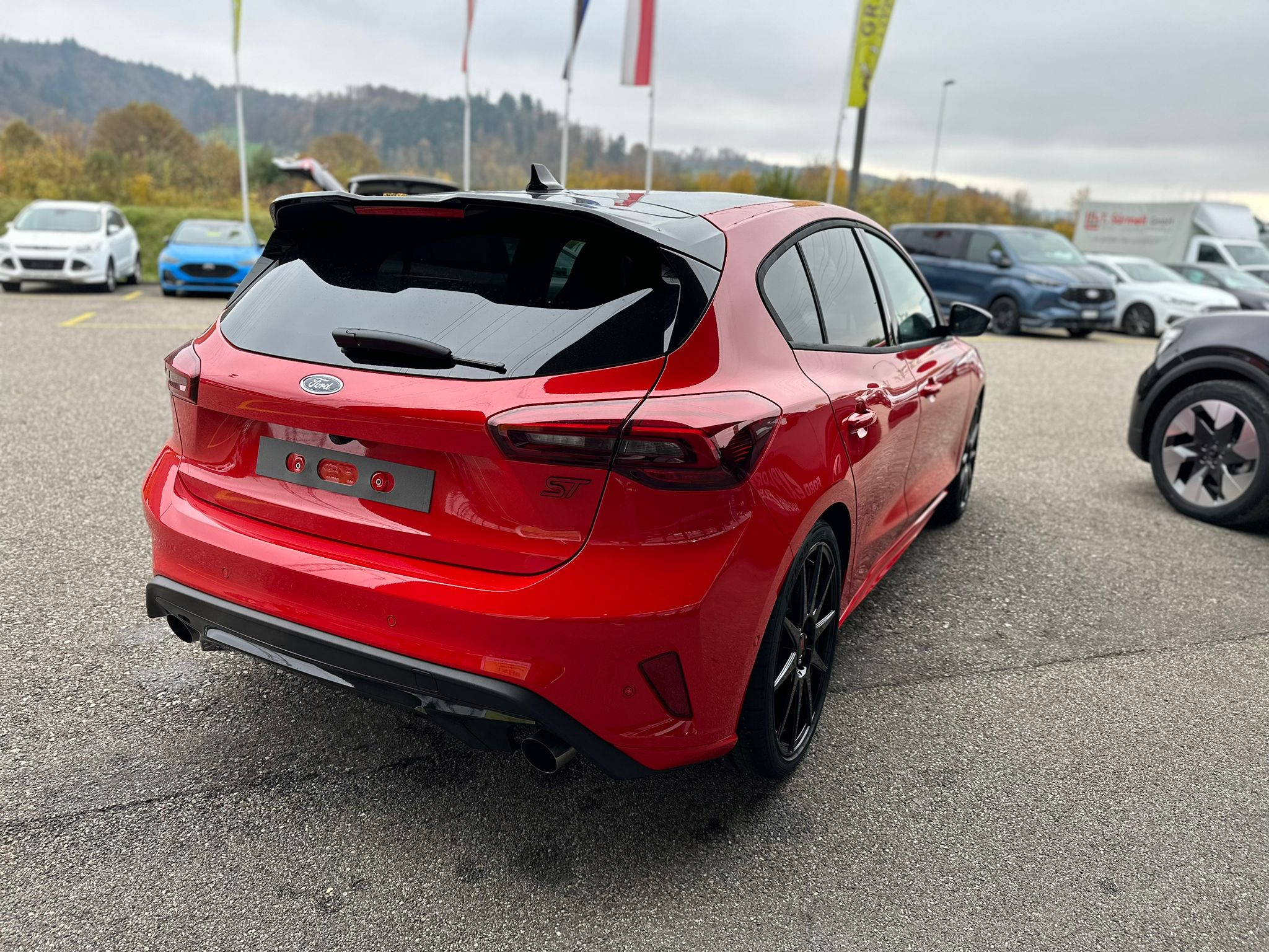 listing desktop thumbnail image 6