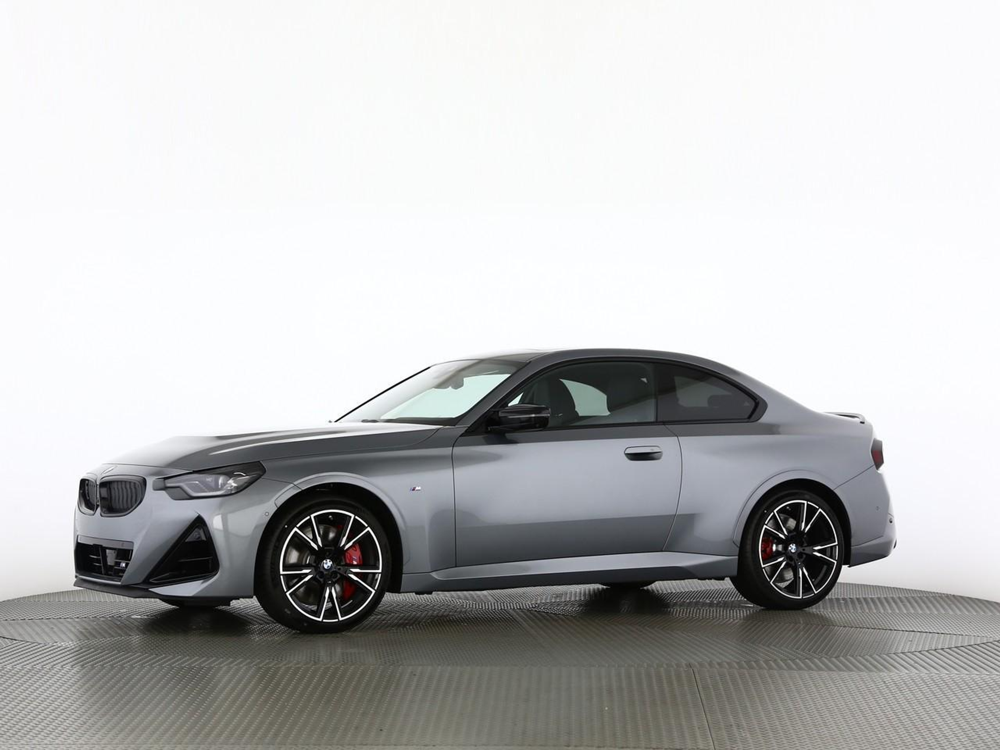 listing desktop thumbnail image 3