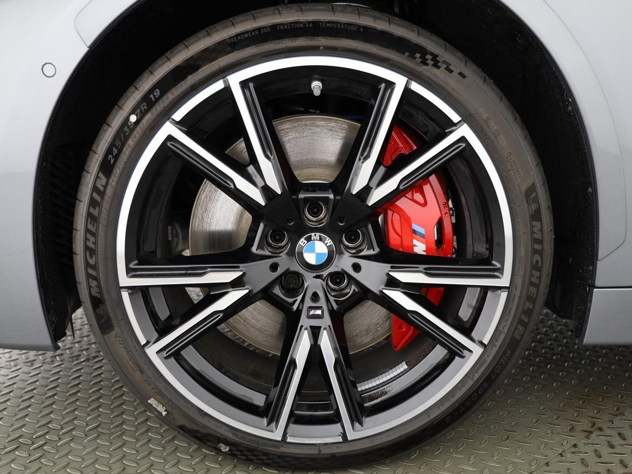 listing desktop thumbnail image 17