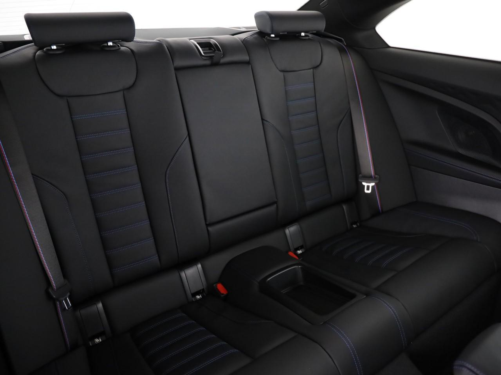 listing desktop thumbnail image 15