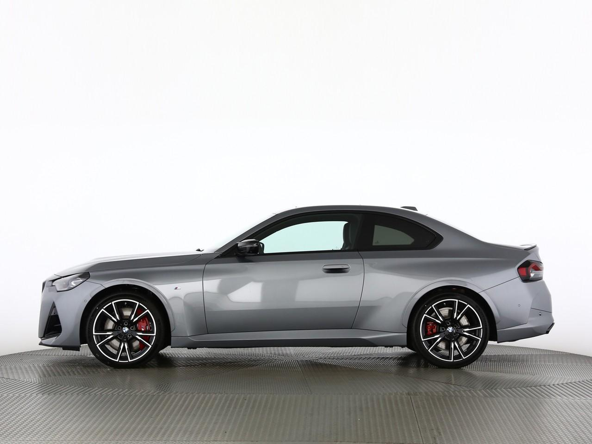 listing desktop thumbnail image 4