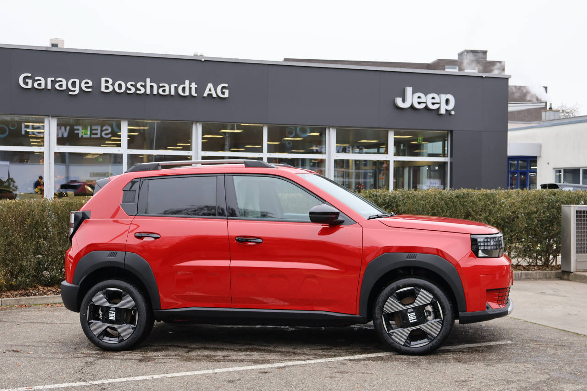 listing desktop thumbnail image 1