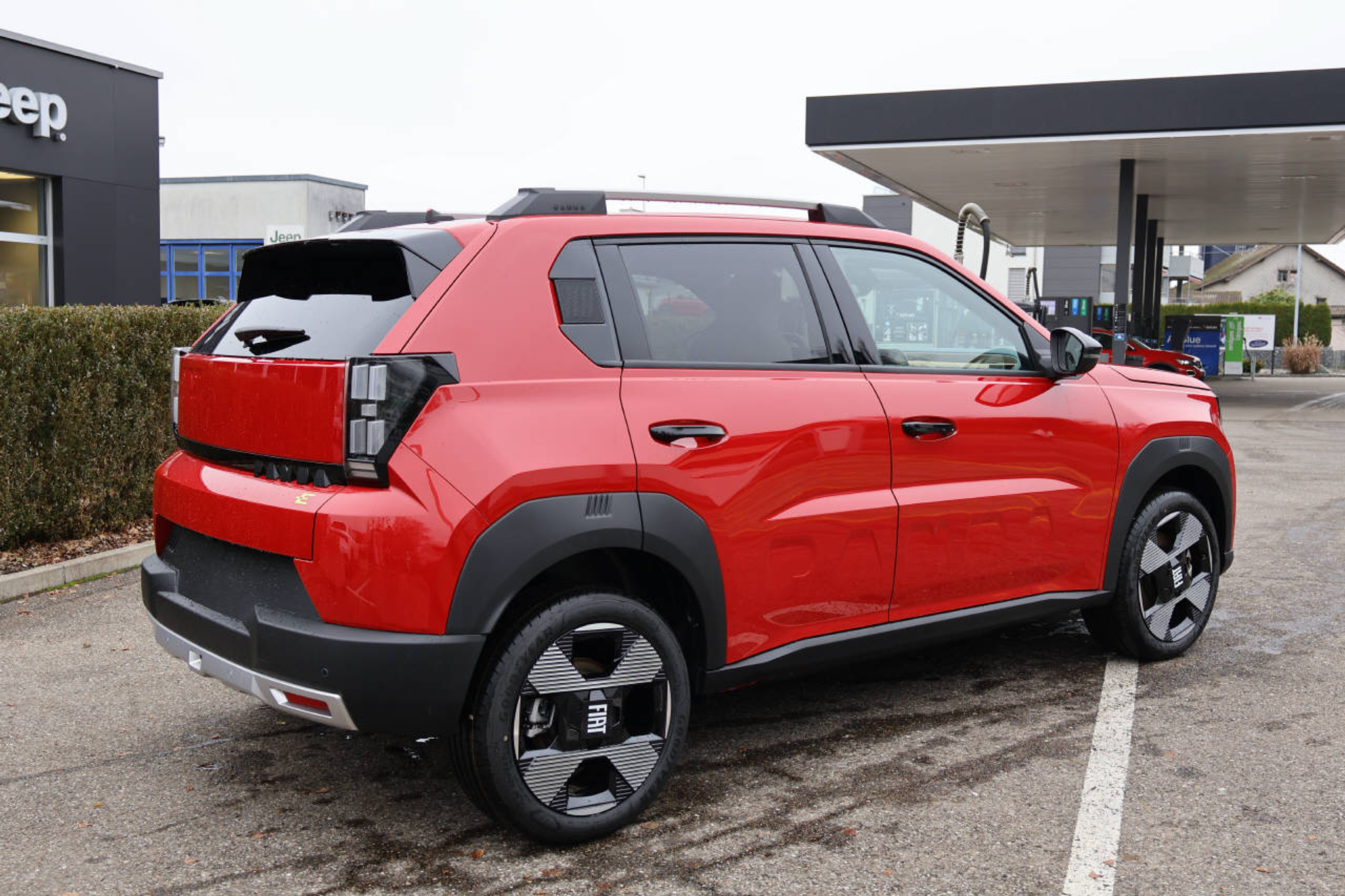 listing desktop thumbnail image 2