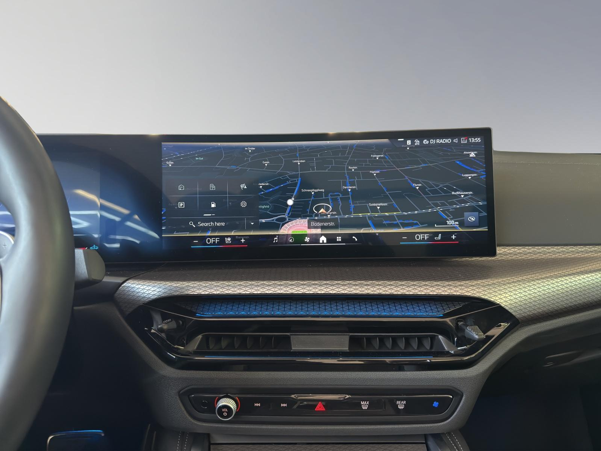 listing desktop thumbnail image 12