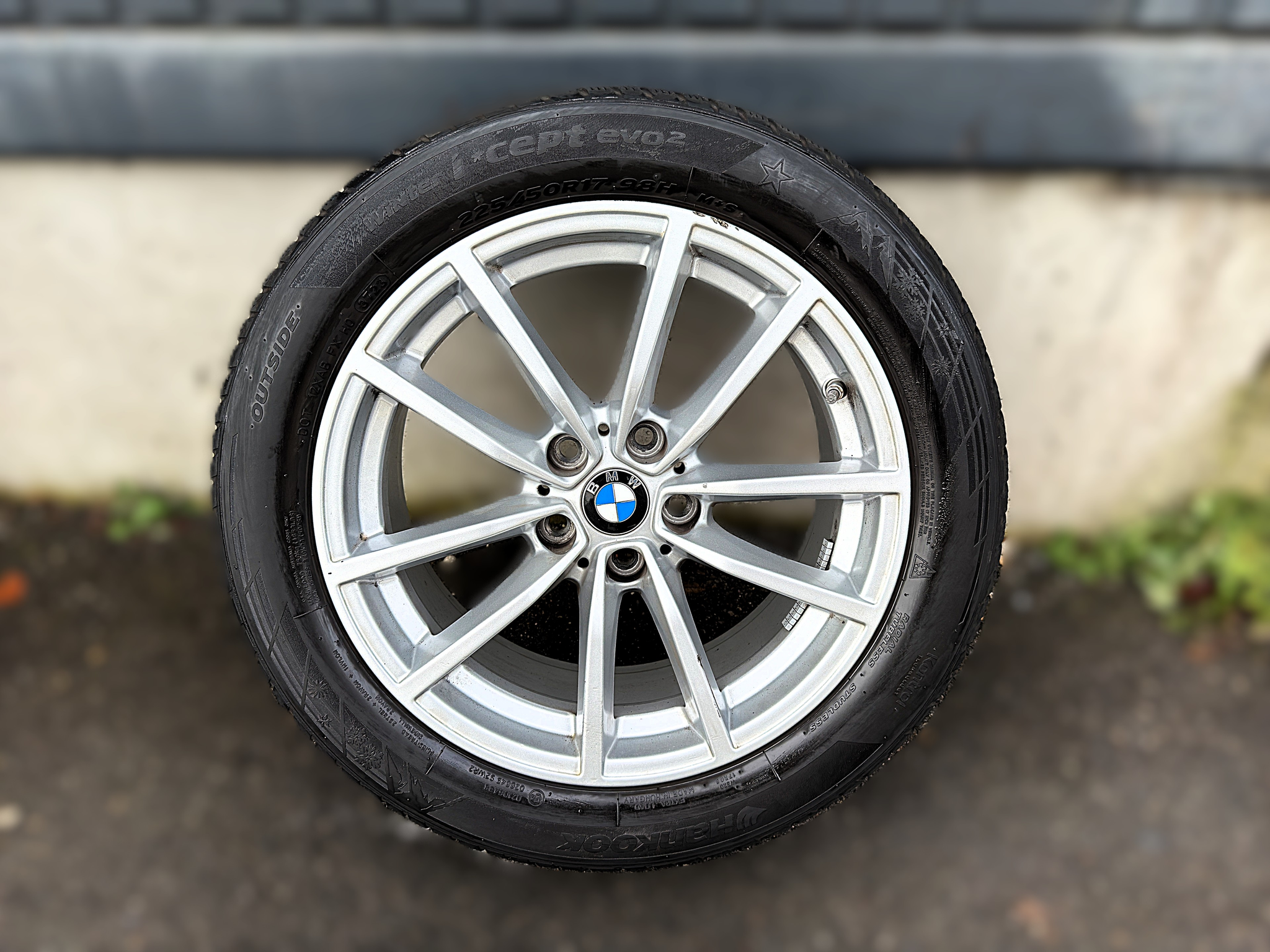 listing desktop thumbnail image 11