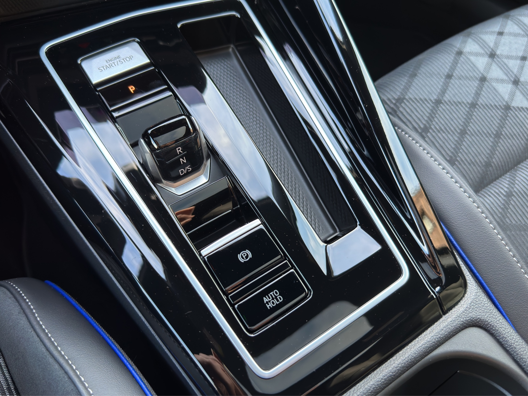 listing desktop thumbnail image 22